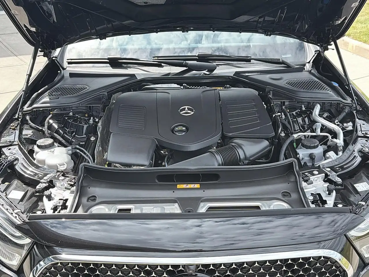 Mercedes-Benz E-Class fotografie Mercedes-Benz E-Class