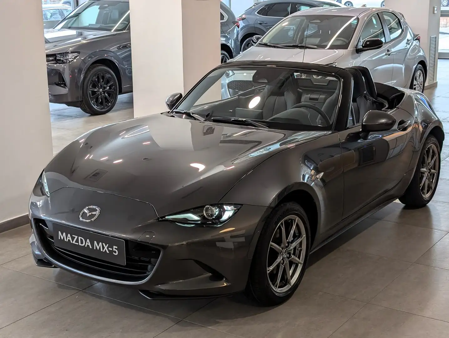 Mazda MX-5 1.5L Skyactiv-G Exclusive-Line Grigio - 1