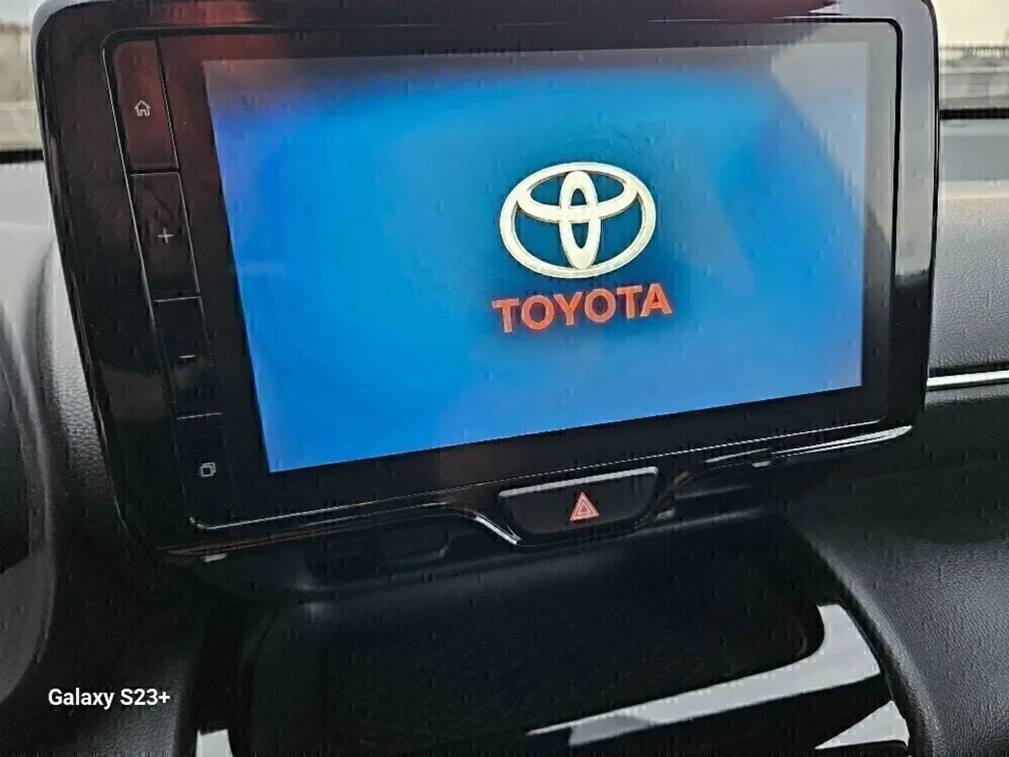 Toyota Yaris Cross Yaris Cross 1.5 Hybrid 5p. E-CVT Trend Blanc - 2