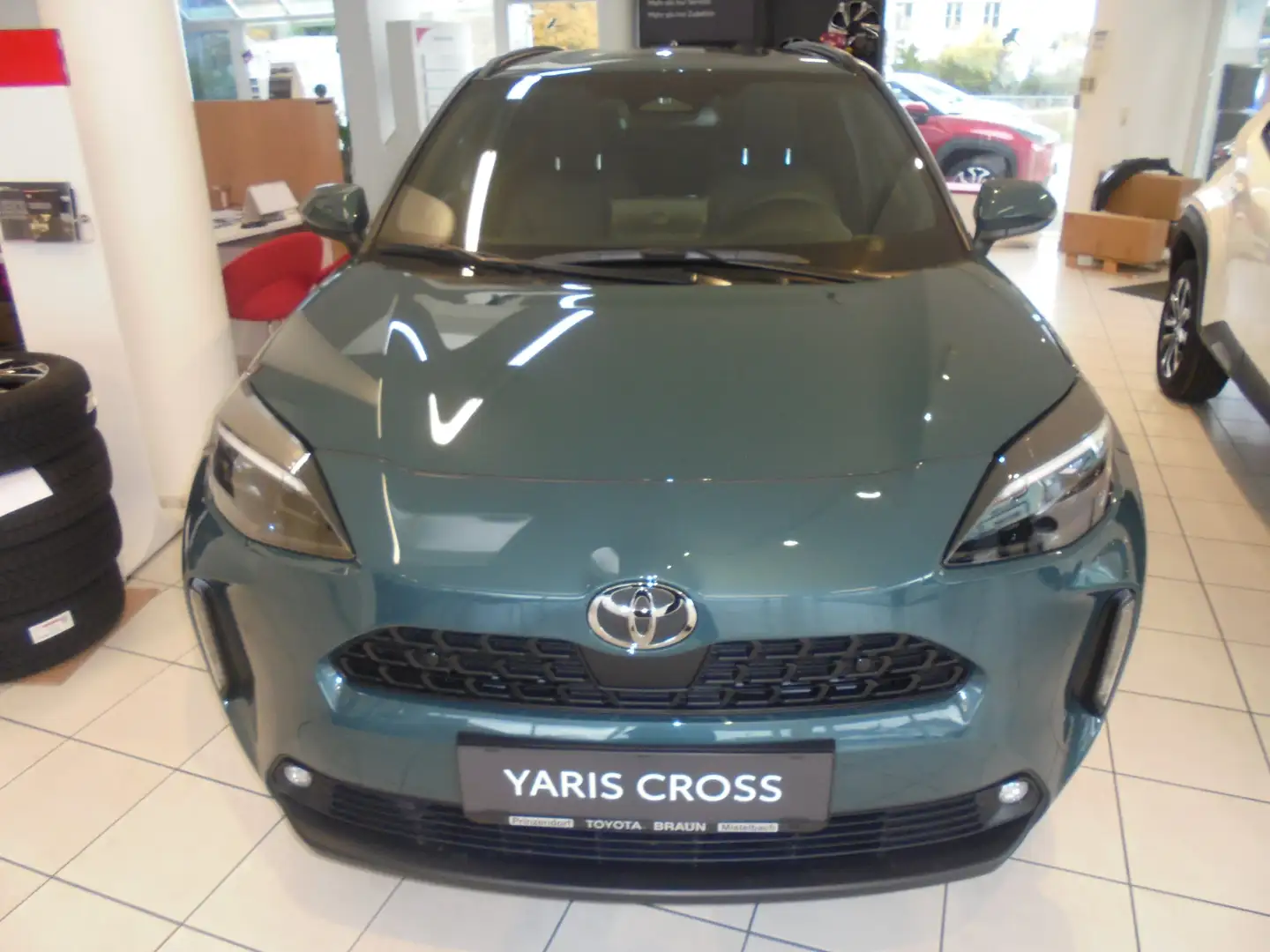 Toyota Yaris Cross Hybrid FWD Active Drive Grün - 2
