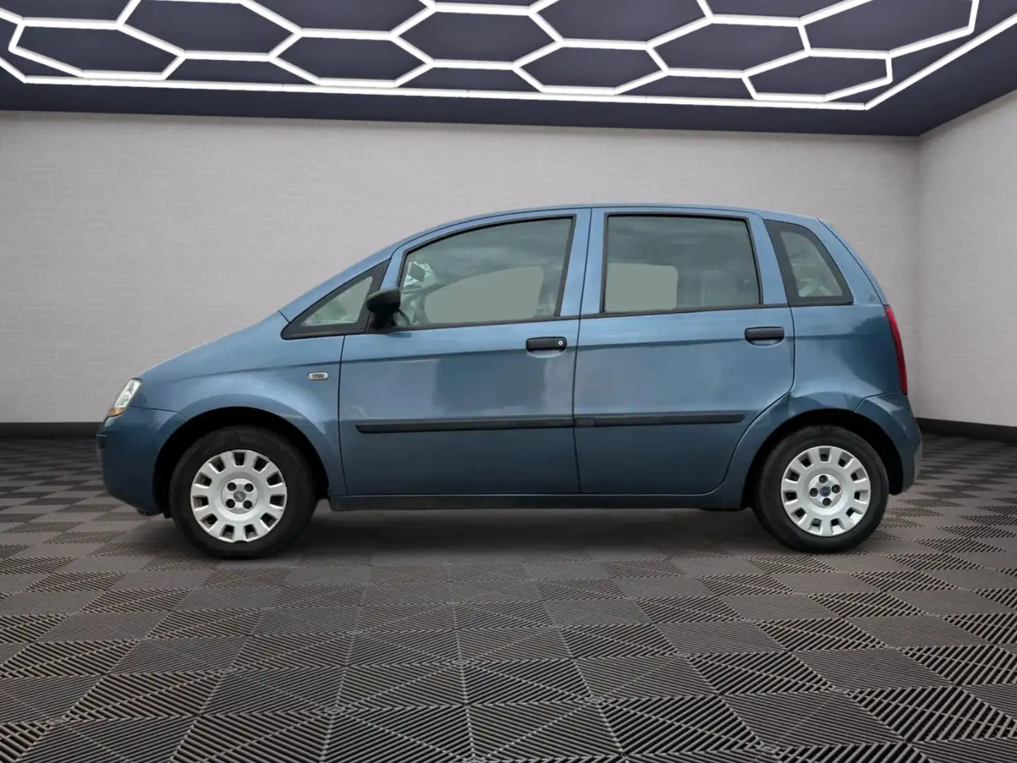Fiat Idea 1.4-16V Active Grigio - 2