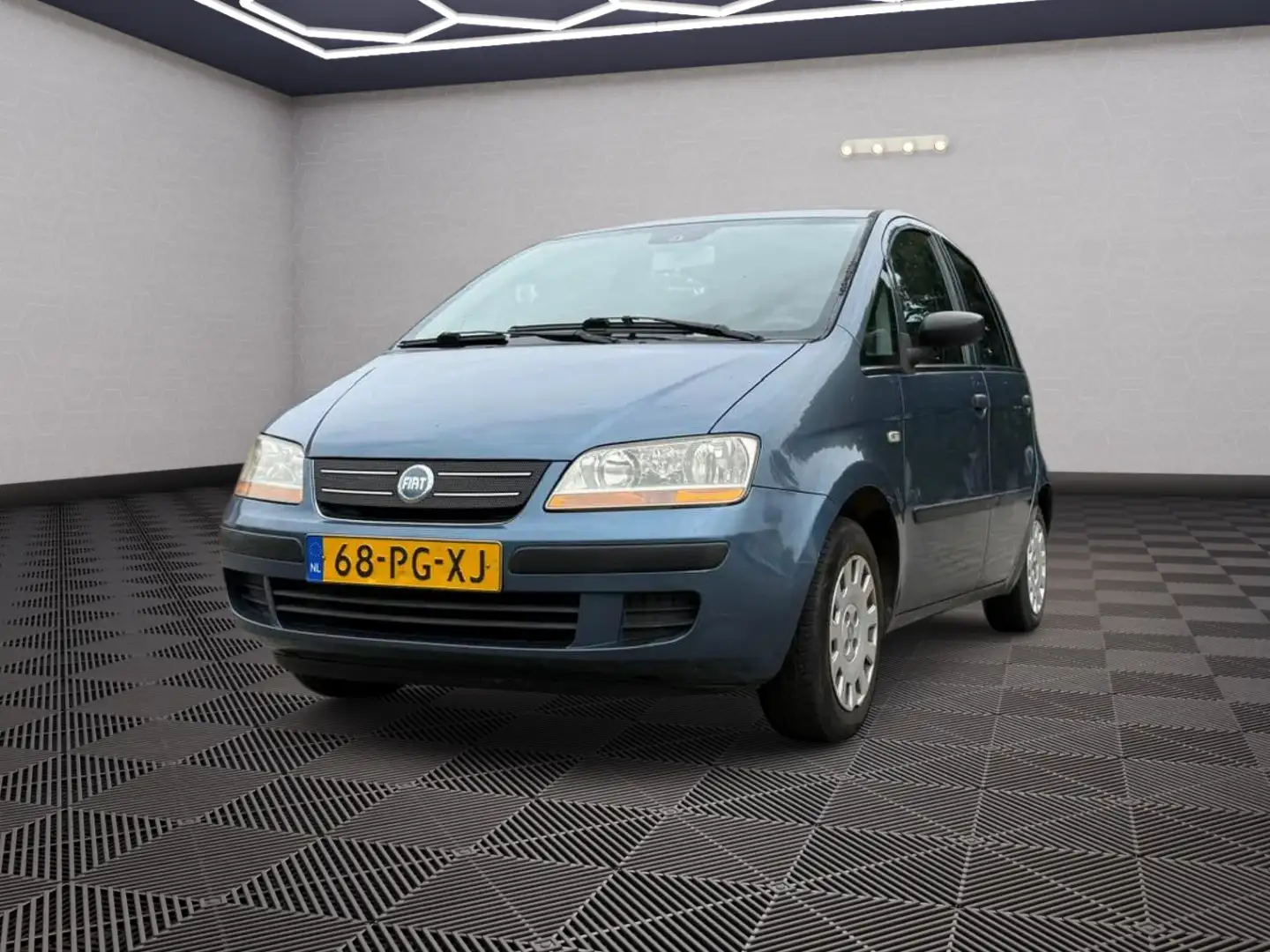 Fiat Idea 1.4-16V Active Grigio - 1