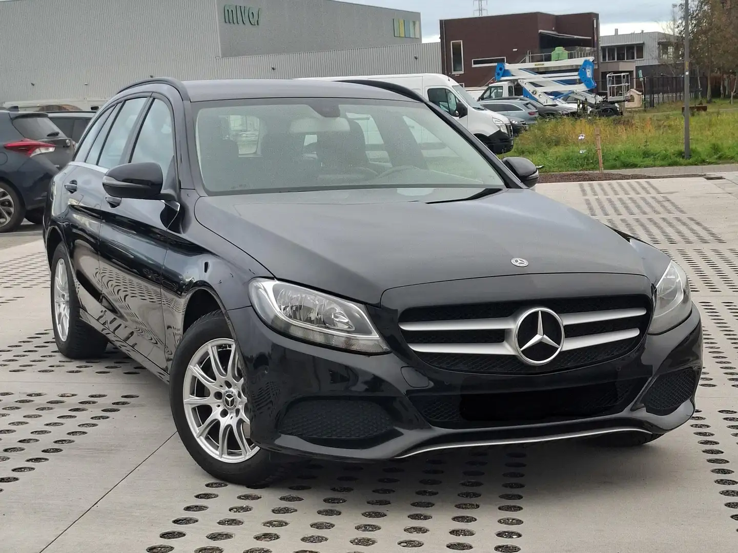 Mercedes-Benz C 200 C 200d T Zwart - 2