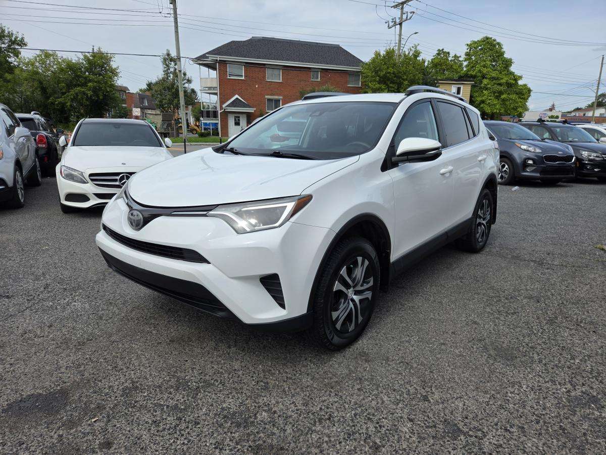 2017 Toyota RAV4 LE AUBAINE BAS KILO — снимка 1