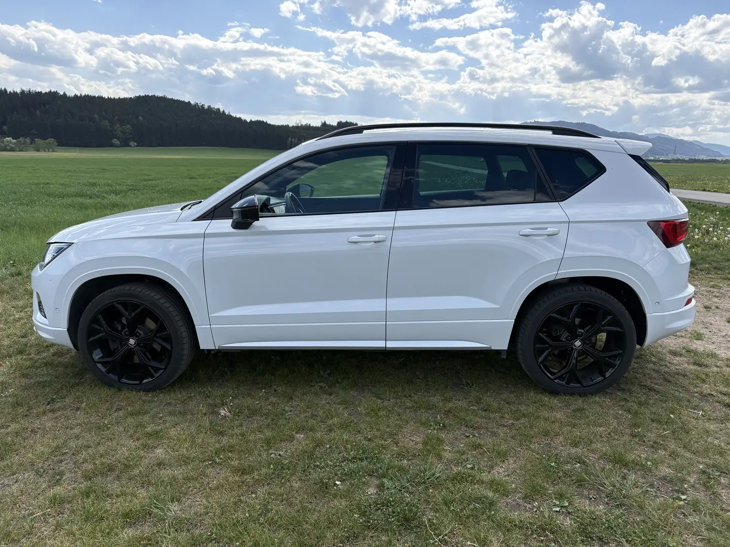SEAT Ateca 2,0 FR TDI DSG - 1