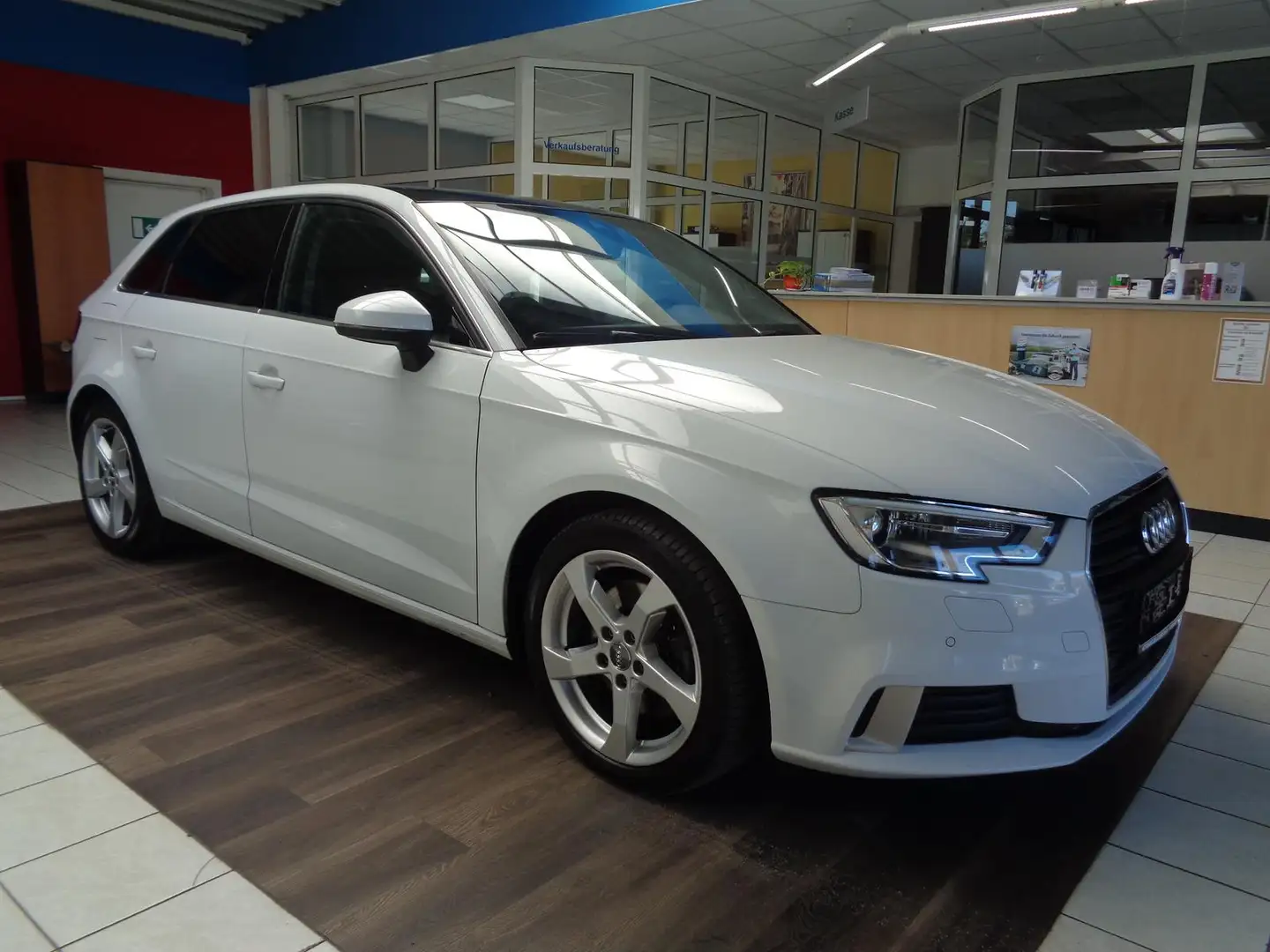 Audi A3 35 TDI Sportback S tronic Sport,Xen.ACC.Pano. Weiß - 1