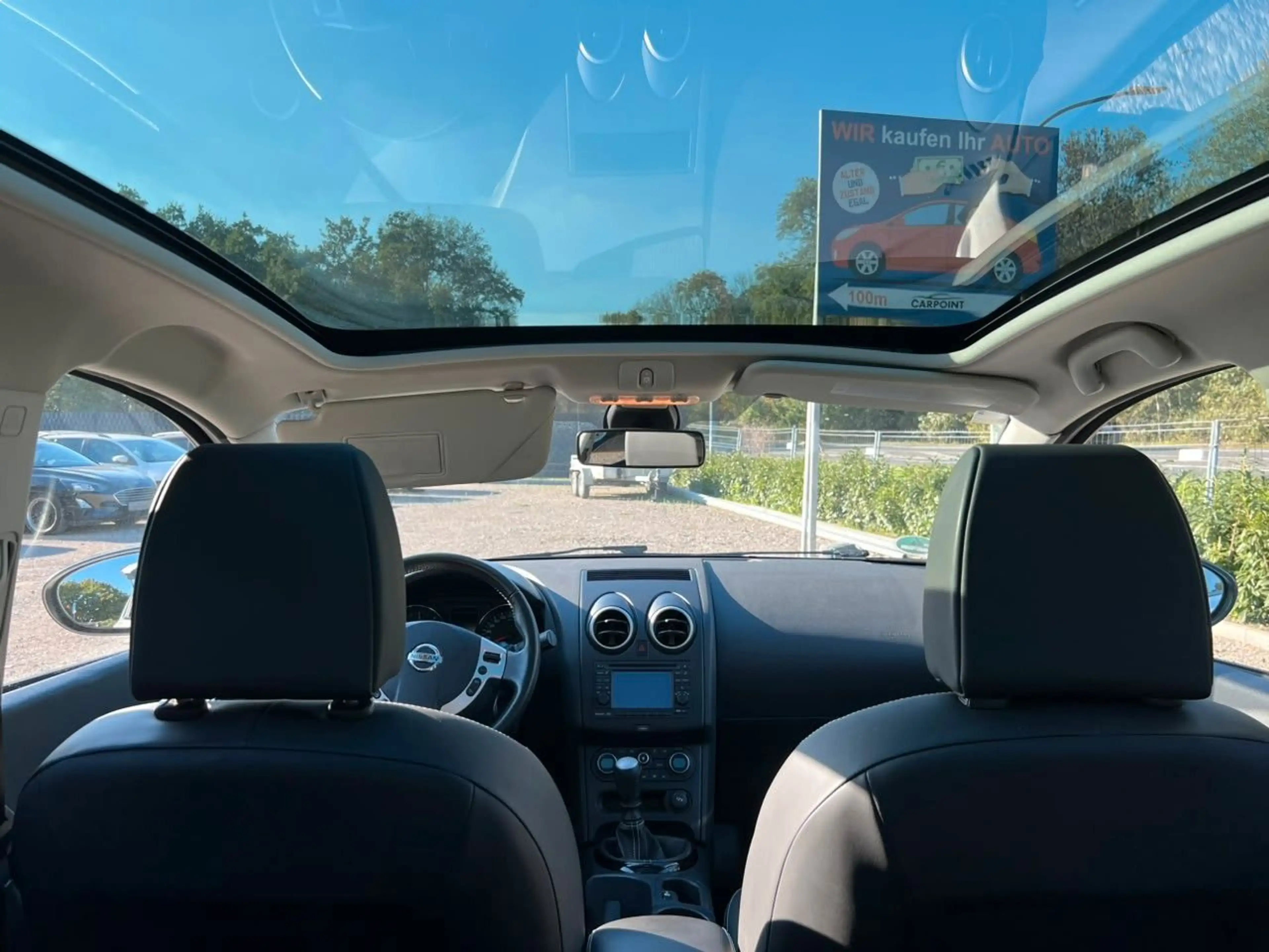 Nissan Qashqai +2 360 1.6 dCi Panorama-Dach Navi 7-S — photo 16