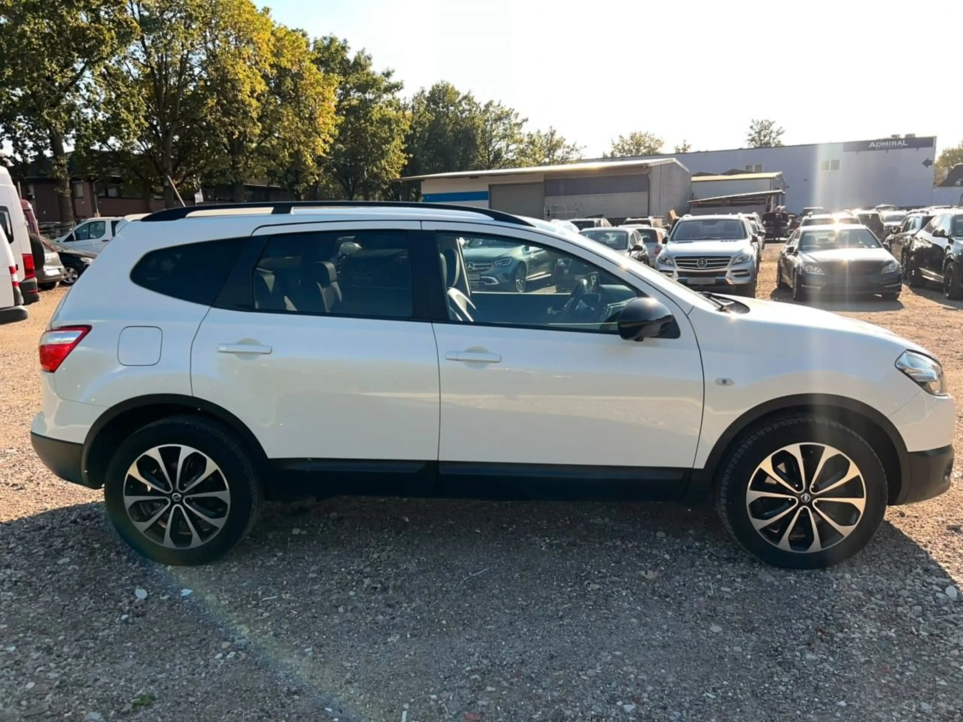 Nissan Qashqai +2 360 1.6 dCi Panorama-Dach Navi 7-S — photo 7