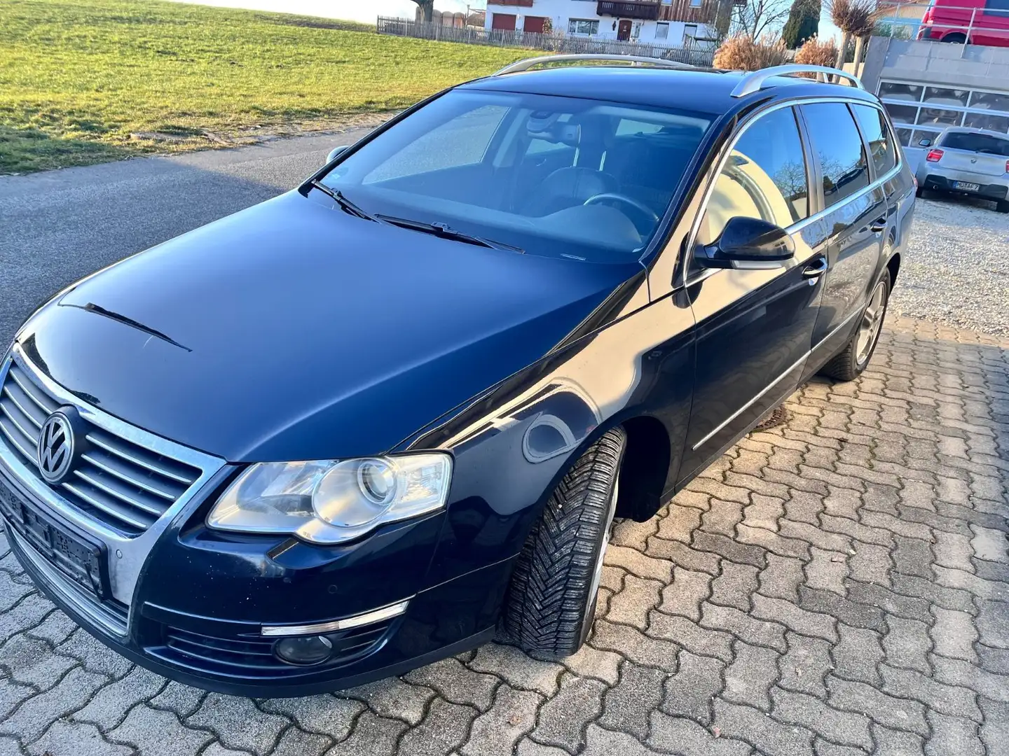 Volkswagen Passat Variant *Highline*DSG*NAVI*AHK*TEMPO*170PS - 2