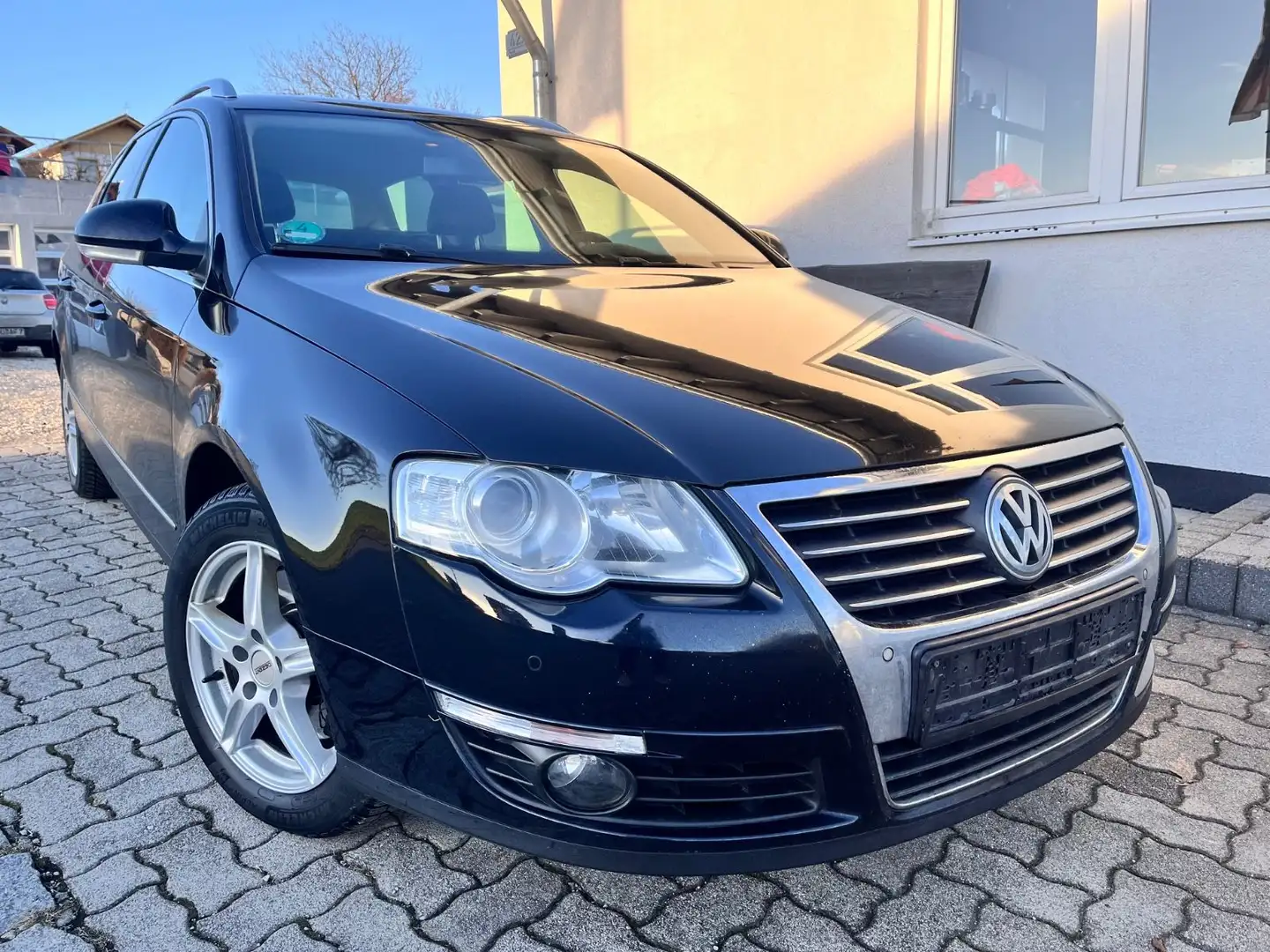 Volkswagen Passat Variant *Highline*DSG*NAVI*AHK*TEMPO*170PS - 1