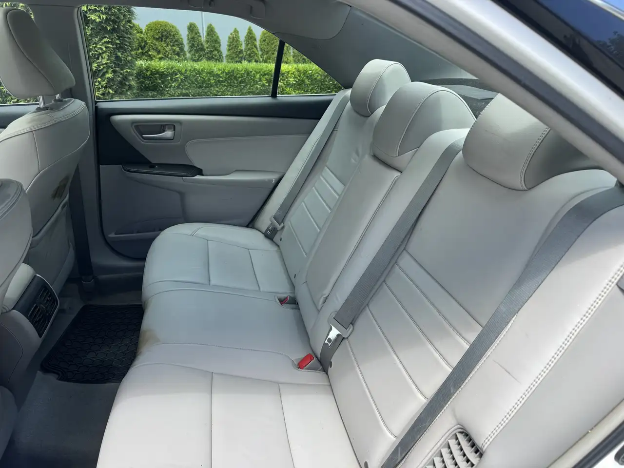 Toyota Camry photo Toyota Camry