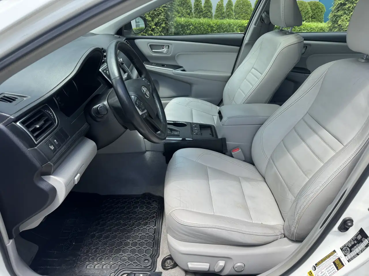 Toyota Camry photo Toyota Camry