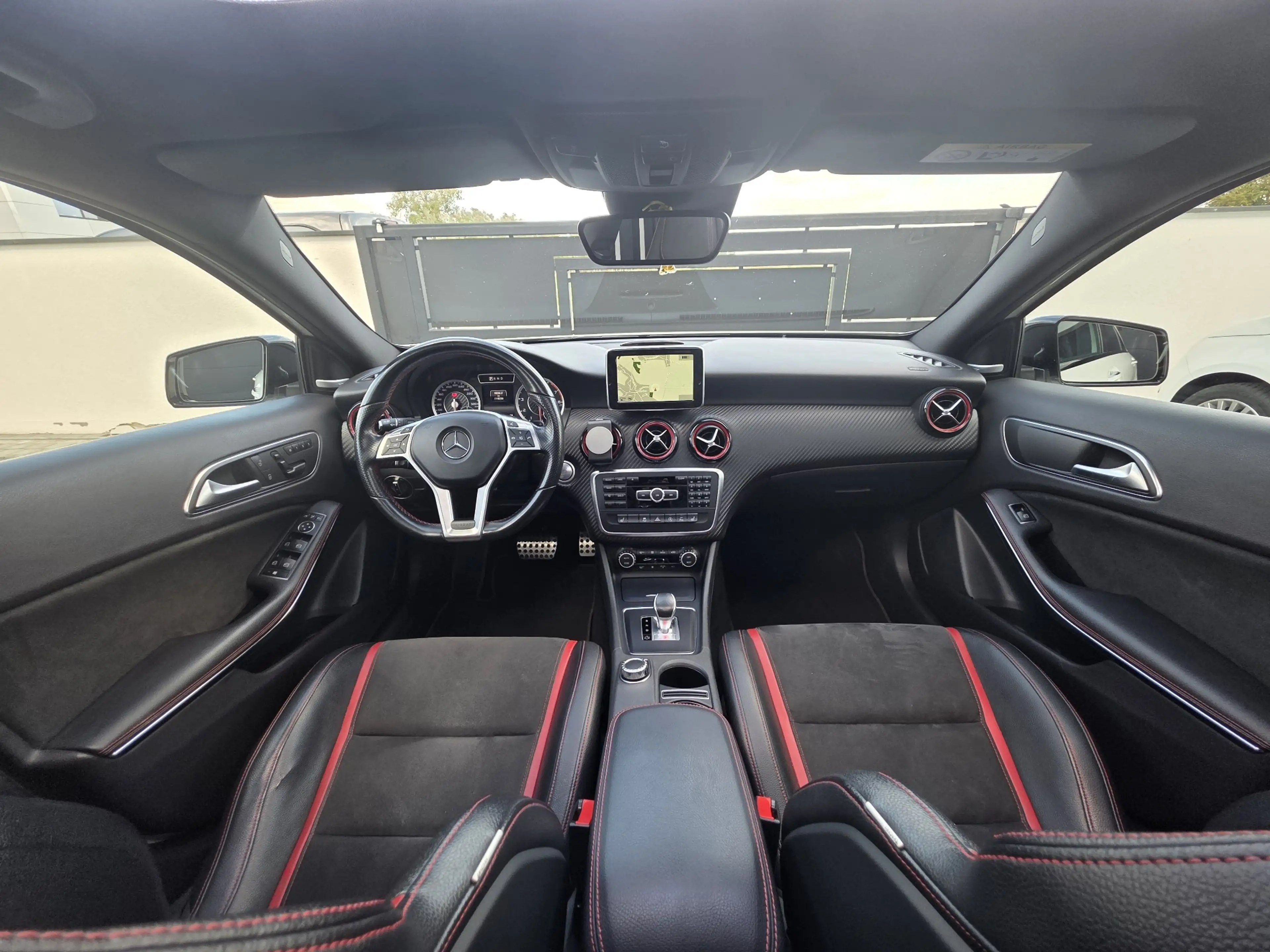 Mercedes-Benz A 45 AMG A 45 AMG 4-Matic — photo 12