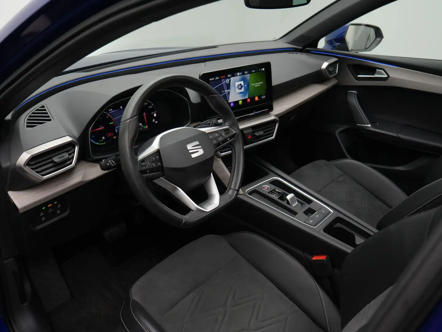 SEAT Leon Sportstourer 1.4 TSI eHybrid 204 pk DSG PHEV Xcell Bleu - 2