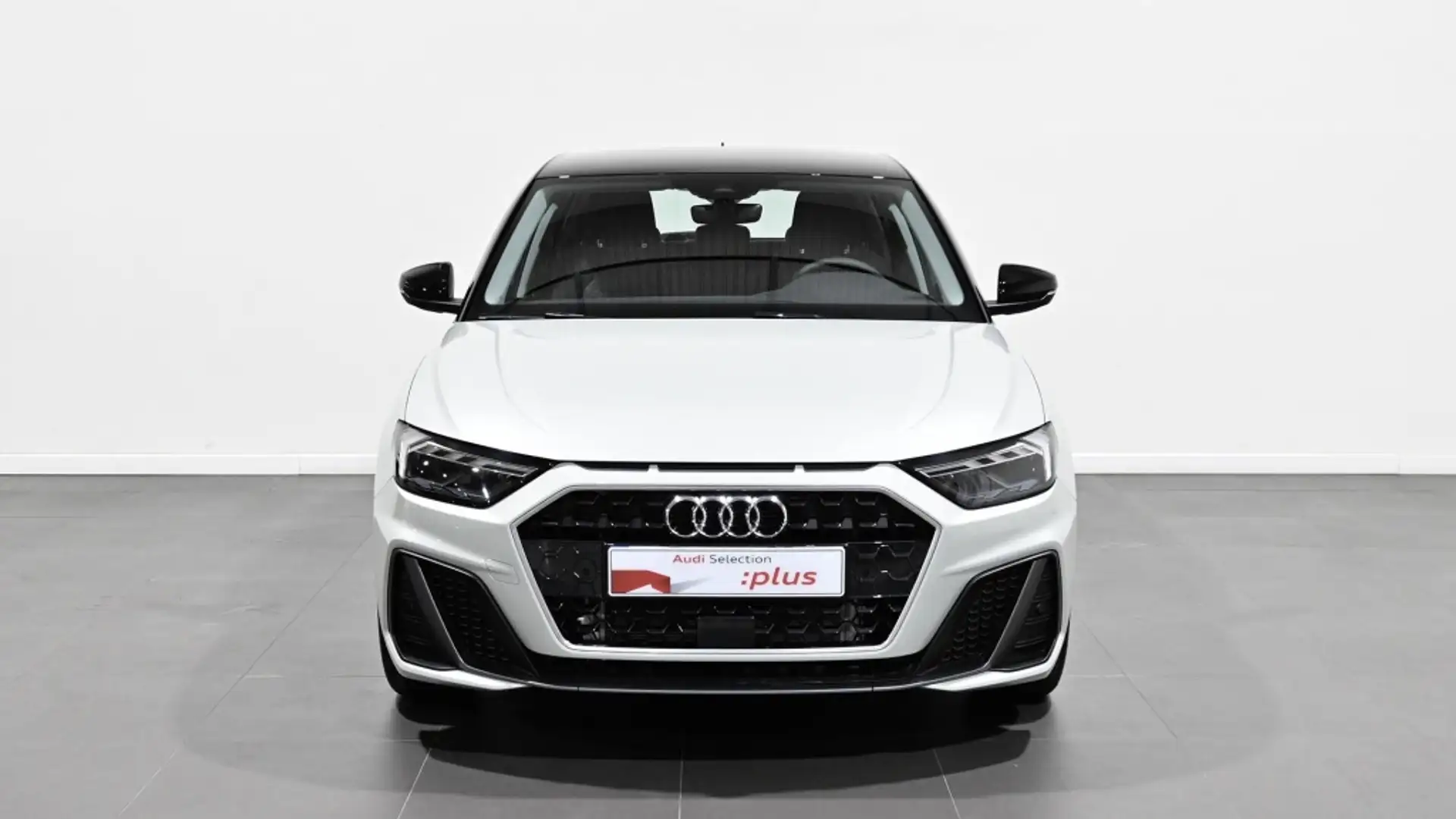 Audi A1 Sportback 30 TFSI Adrenalin Plateado - 2