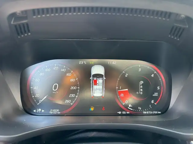 Volvo XC60 view 15