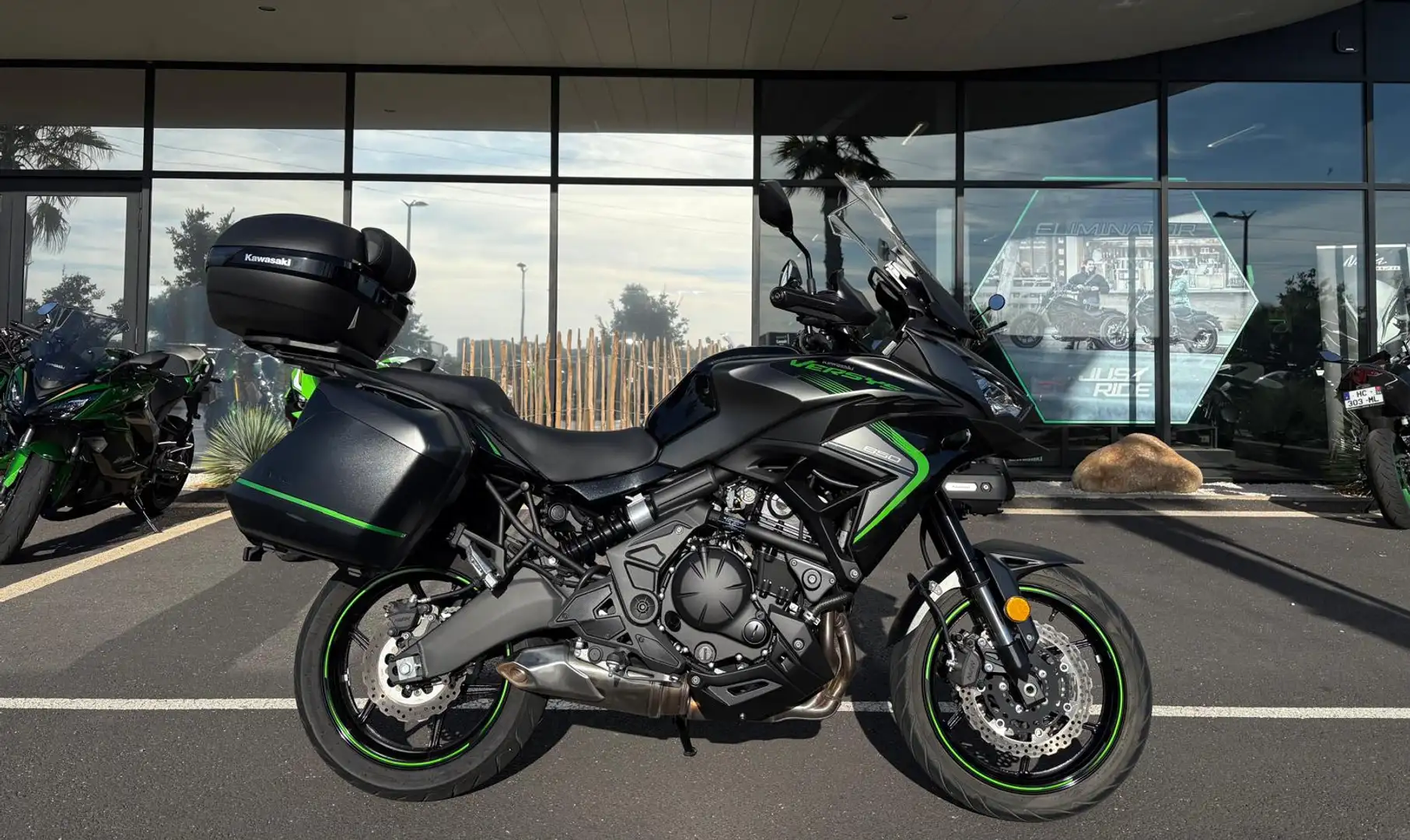 Kawasaki Versys 650 Grau - 1