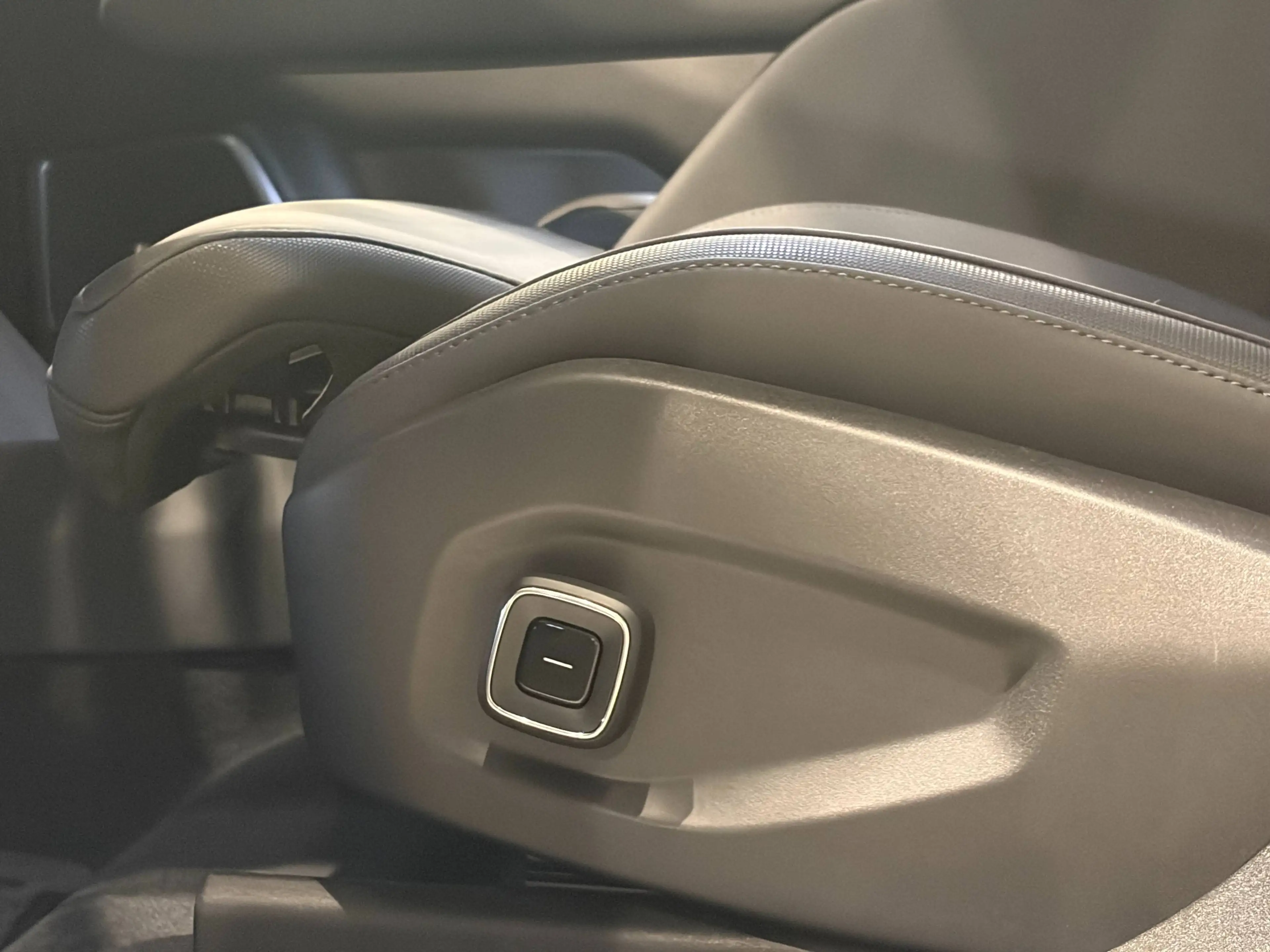 Polestar 3 Polestar 3 Long Range SM + PILOT+ PLUS PACK — photo 5