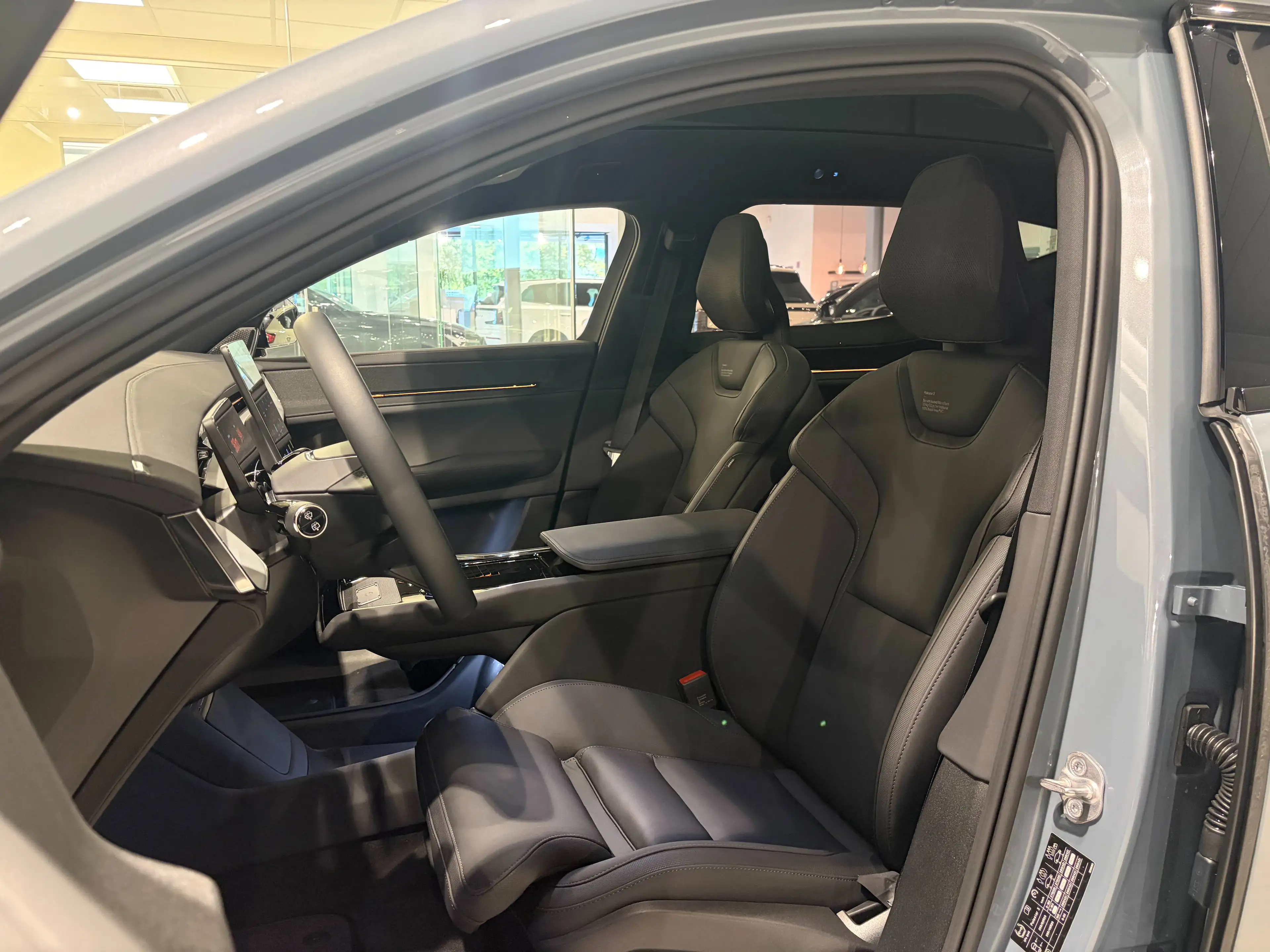 Polestar 3 Polestar 3 Long Range SM + PILOT+ PLUS PACK — photo 4