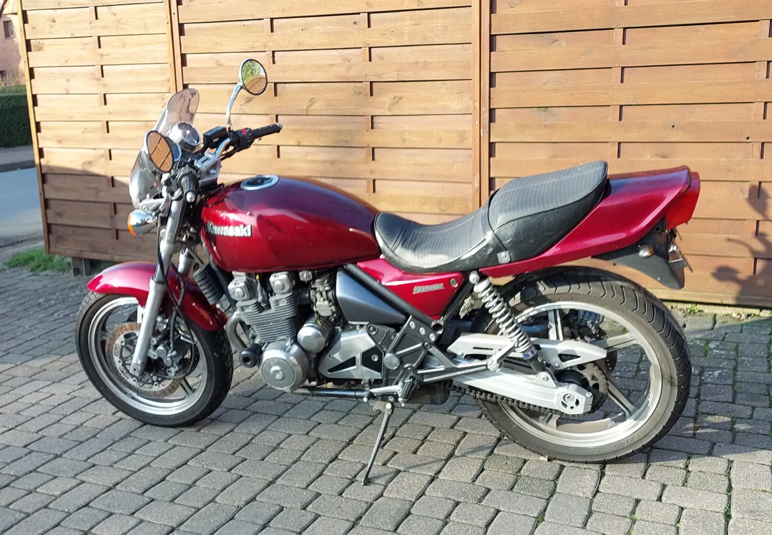 Kawasaki Zephyr 550 Rojo - 2