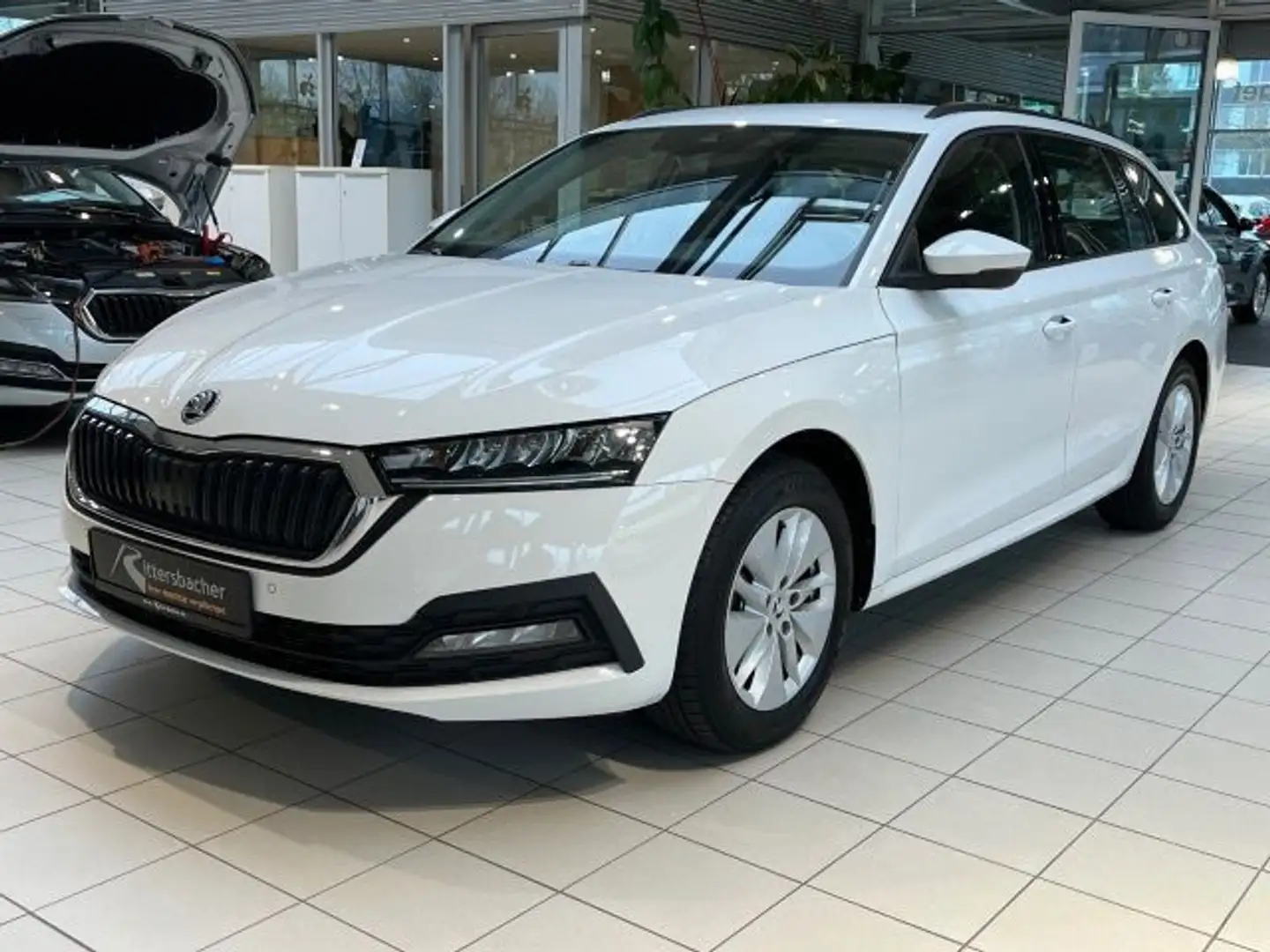 Skoda Octavia Combi 1.0 TSI DSG ACC Kamera Navi PDC Weiß - 2
