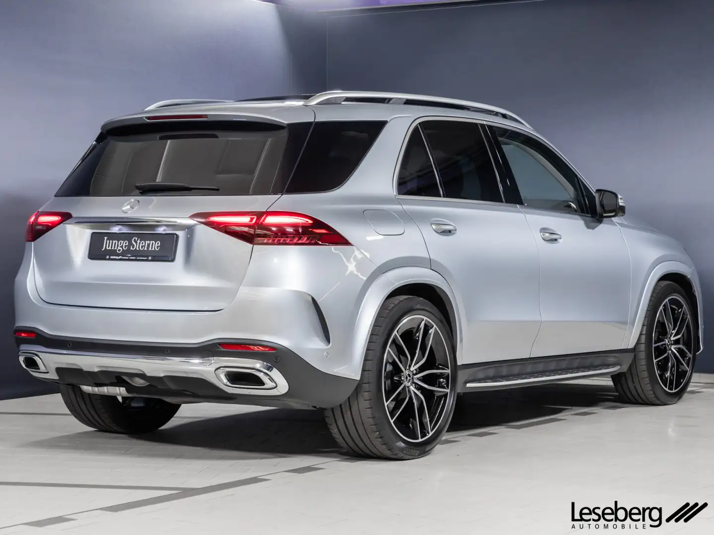 Mercedes-Benz GLE 450 GLE 450 d 4MATIC AMG MULTIBEAM / Pano / AHK /DAB Silber - 2
