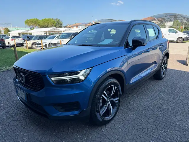 Volvo XC40 2.0 d3 R-design