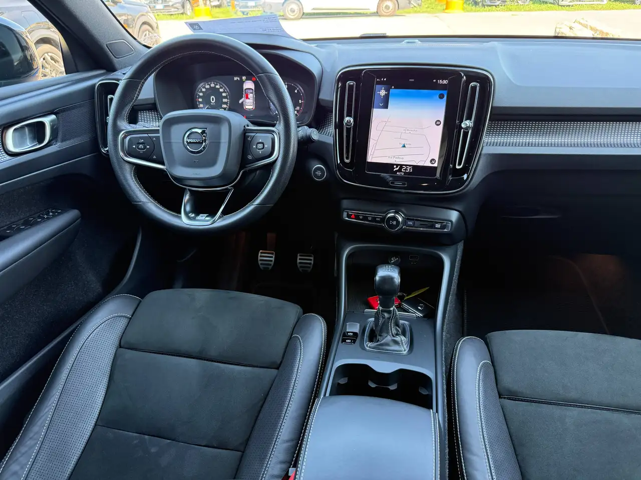 Volvo XC40 2.0 d3 R-design, миниатюра 12