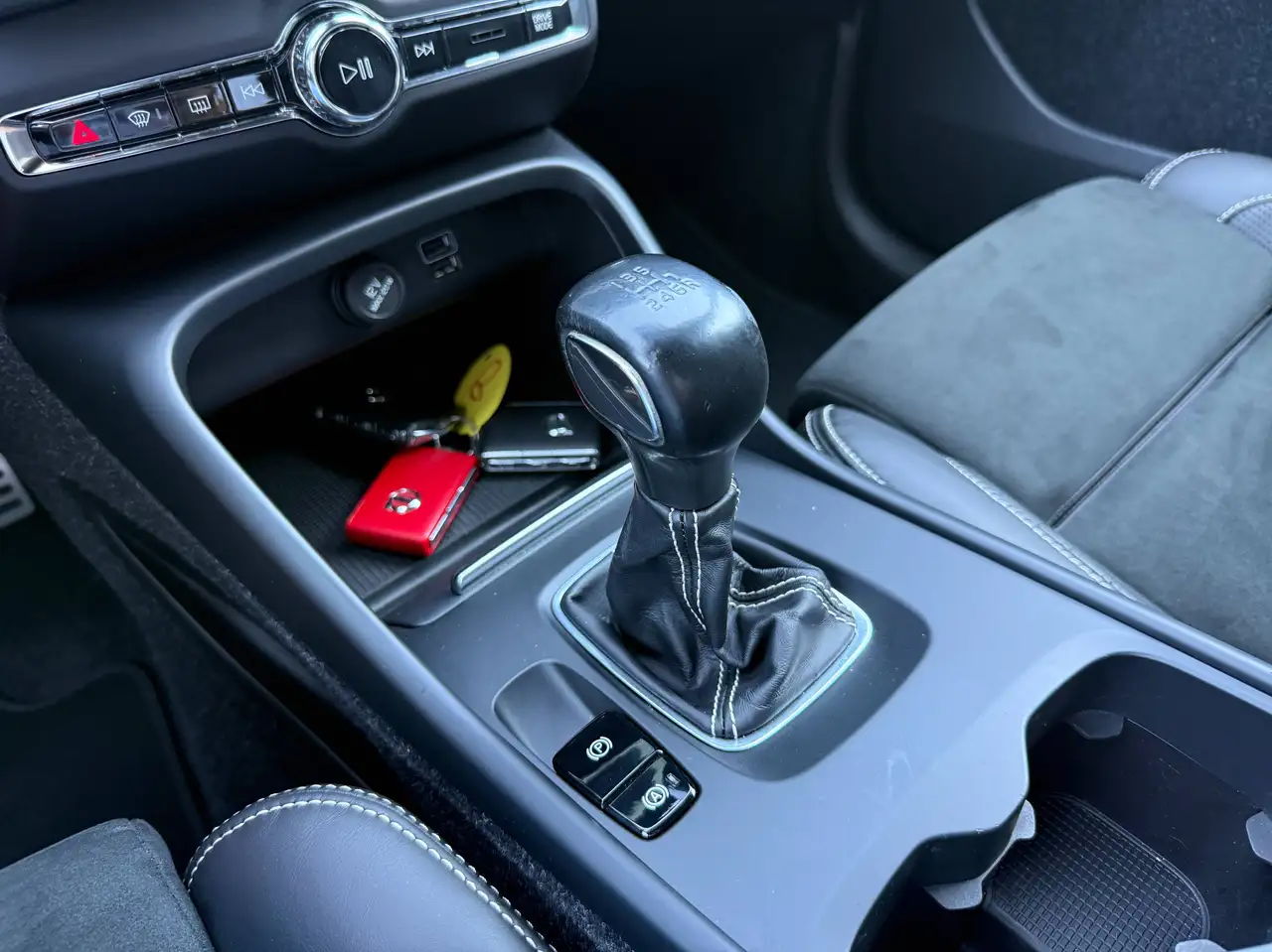 Volvo XC40 2.0 d3 R-design, миниатюра 11