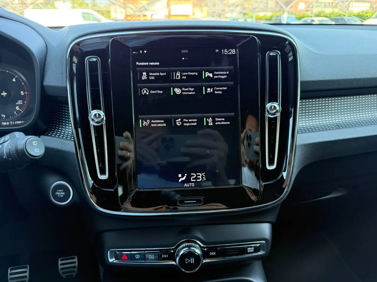 Volvo XC40 2.0 d3 R-design, миниатюра 9