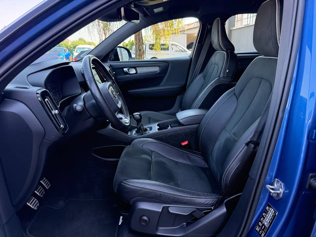 Volvo XC40 2.0 d3 R-design, миниатюра 7