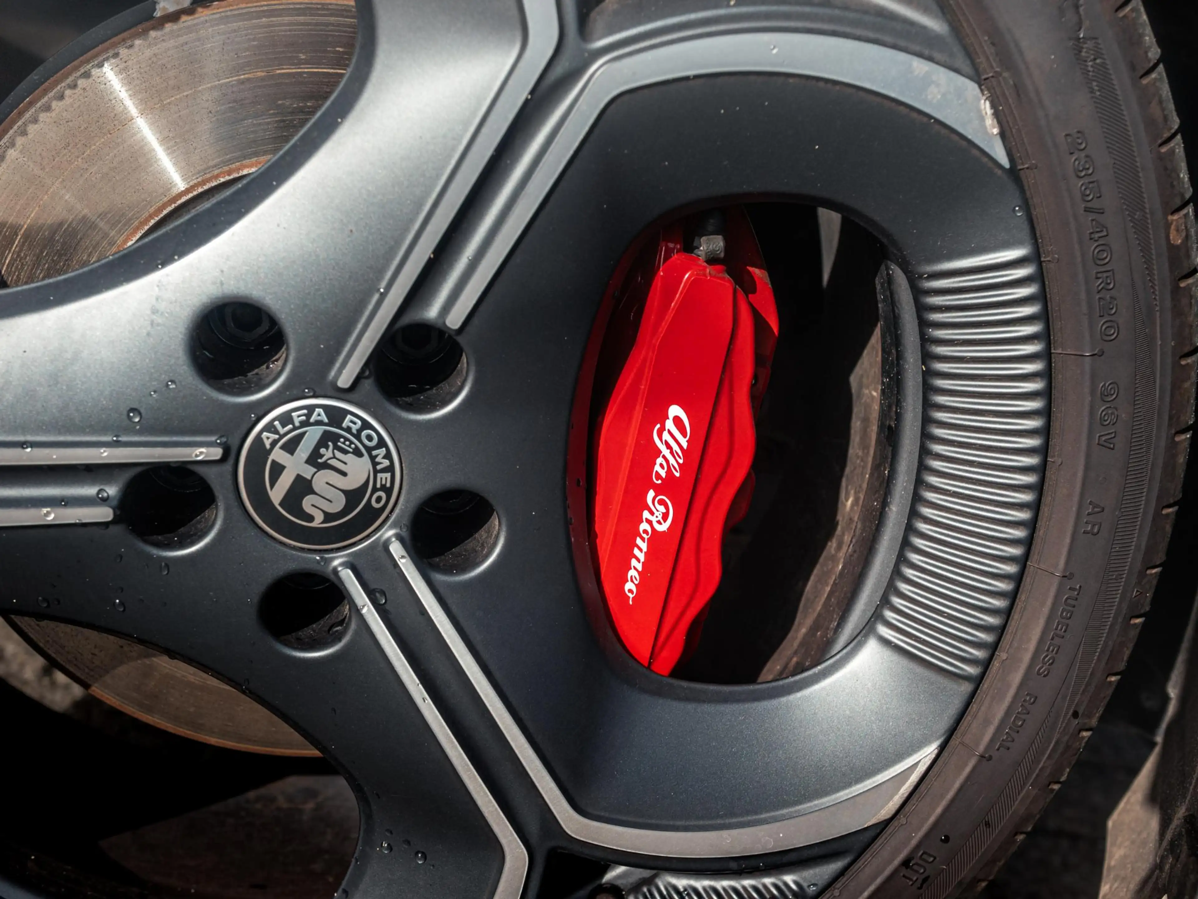 Alfa Romeo Tonale 1.3 Ibrida Plug-In Q4 270pk AWD Veloce | Teck Pack — photo 6