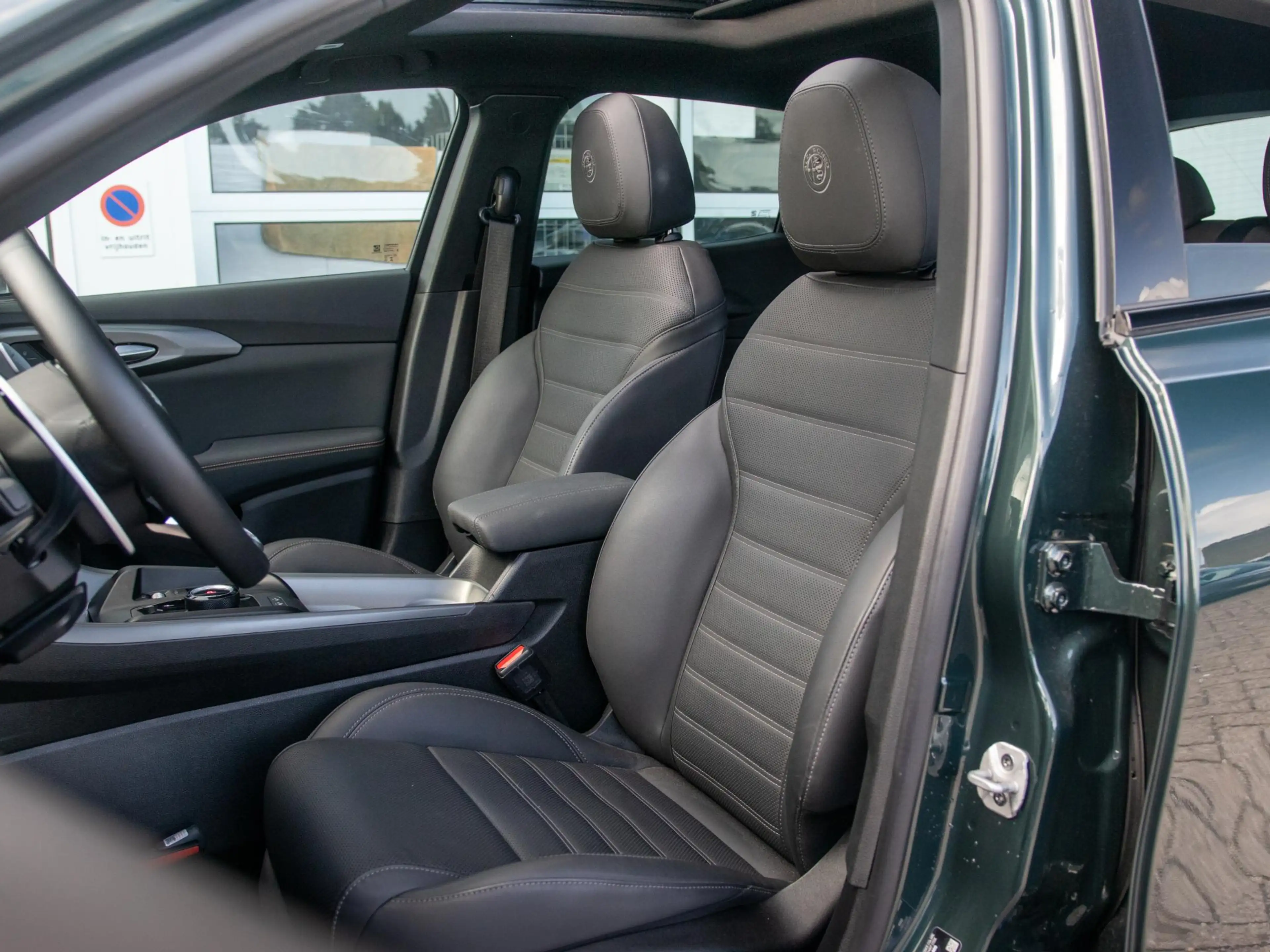 Alfa Romeo Tonale 1.3 Ibrida Plug-In Q4 270pk AWD Veloce | Teck Pack — photo 14