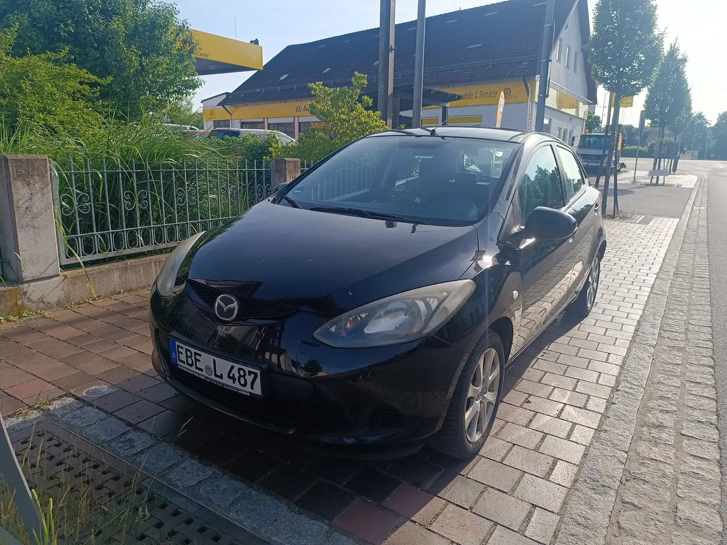 Mazda 2 2  5-Türer 1.3 Impuls Schwarz - 1