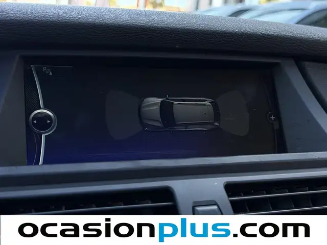BMW X5 view 9