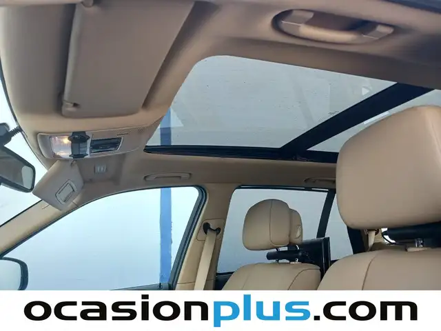 BMW X5 view 7