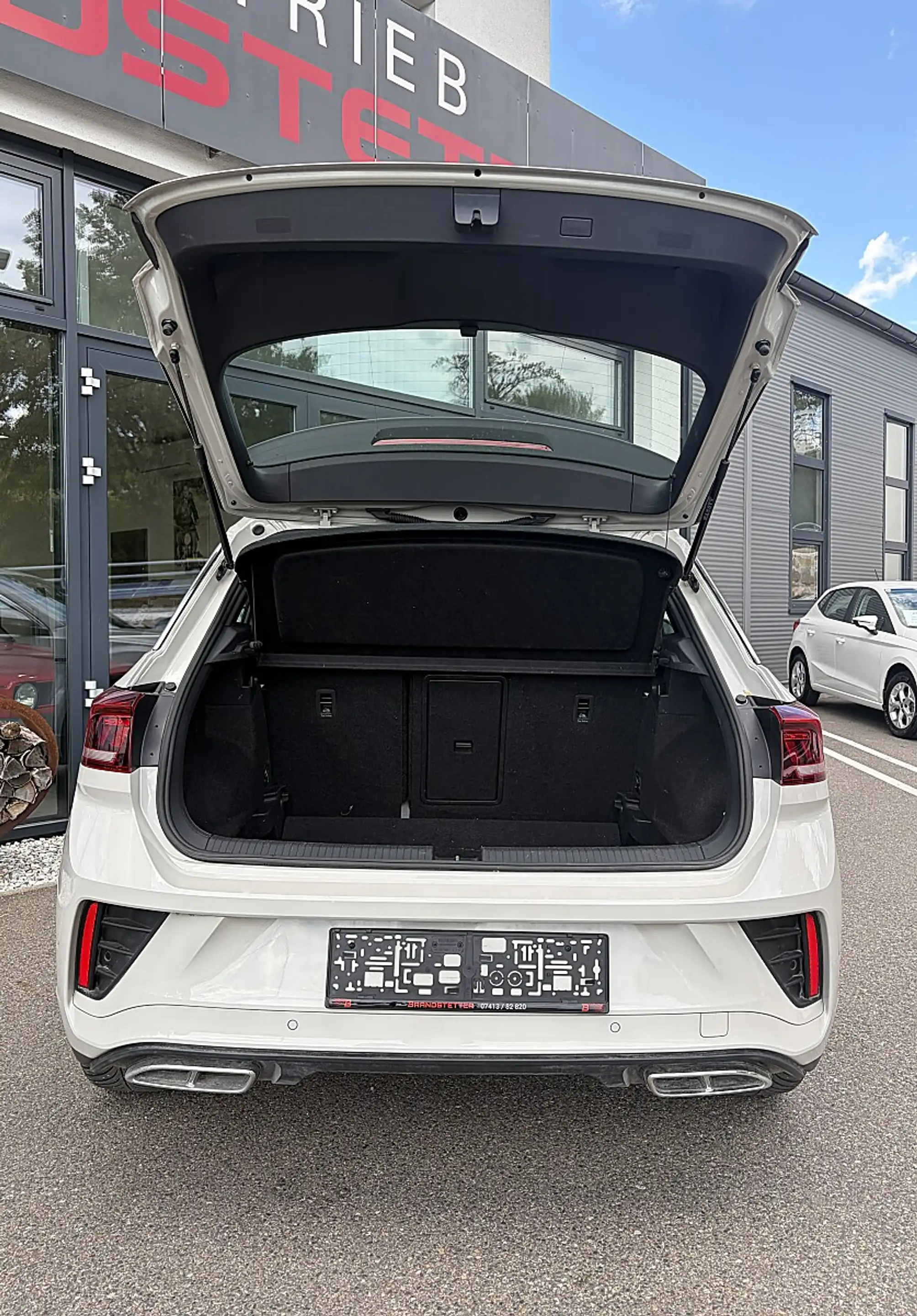 Volkswagen T-Roc 1,0 TSI R-Line — photo 5