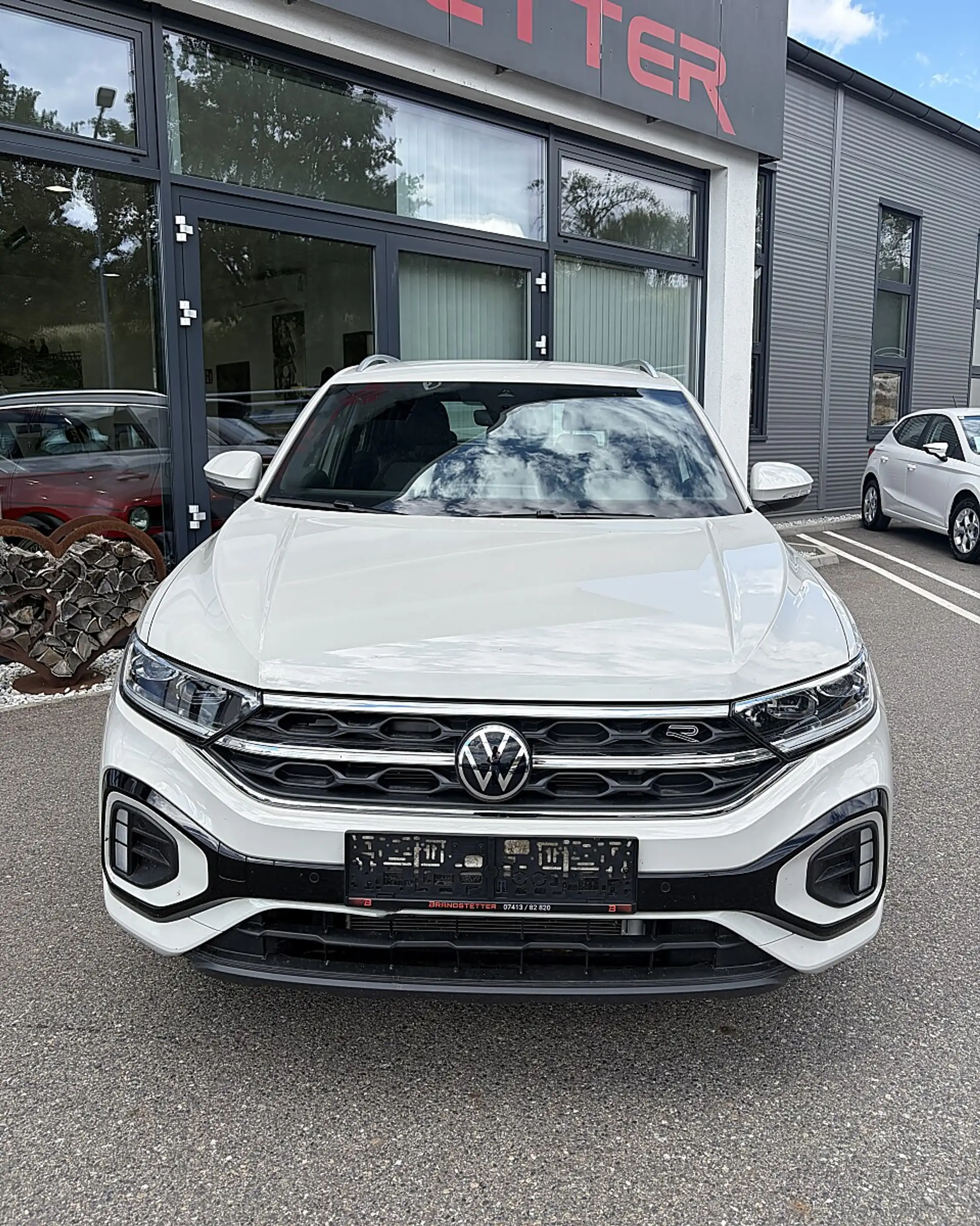 Volkswagen T-Roc 1,0 TSI R-Line — photo 2