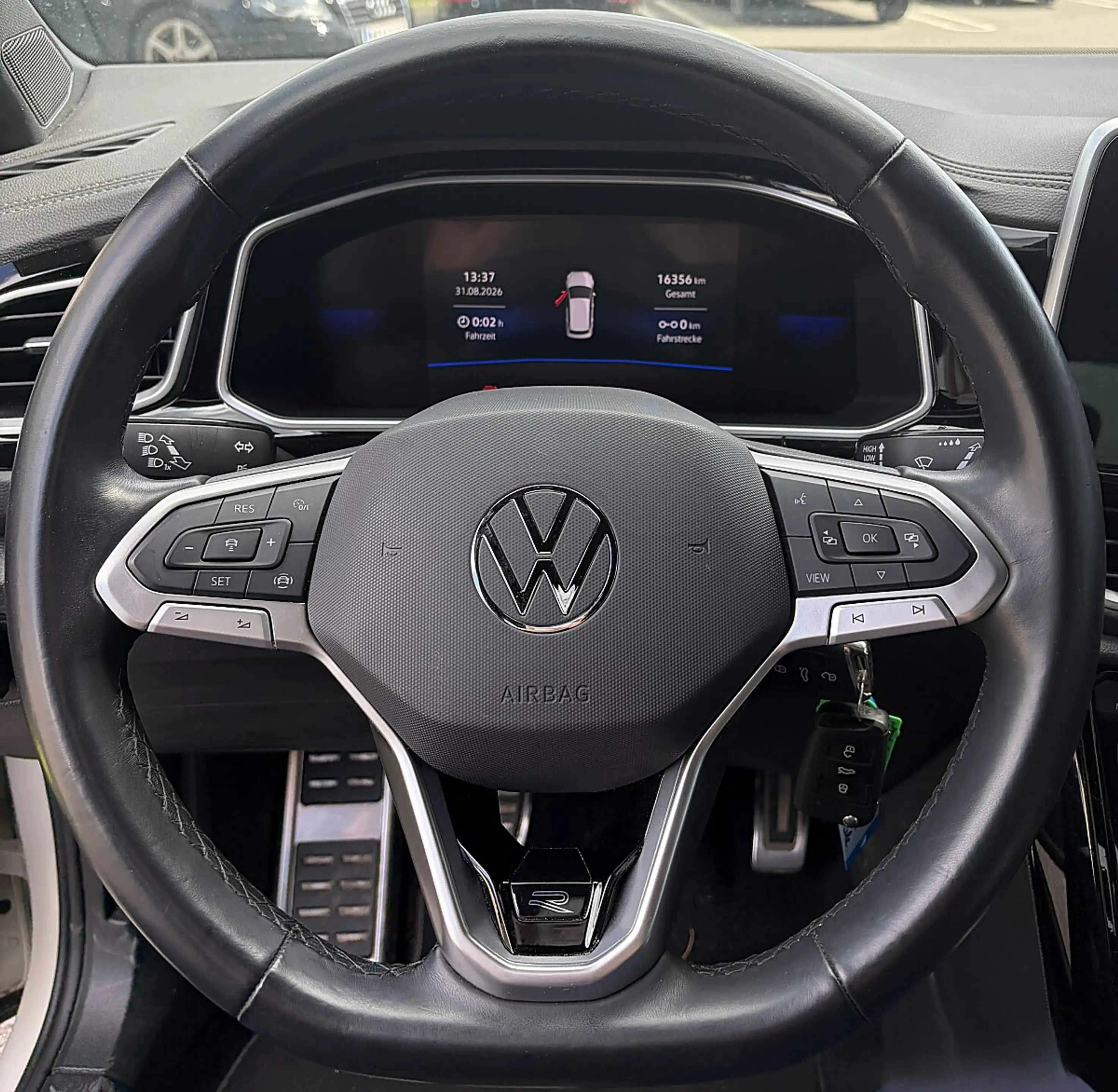 Volkswagen T-Roc 1,0 TSI R-Line — photo 6