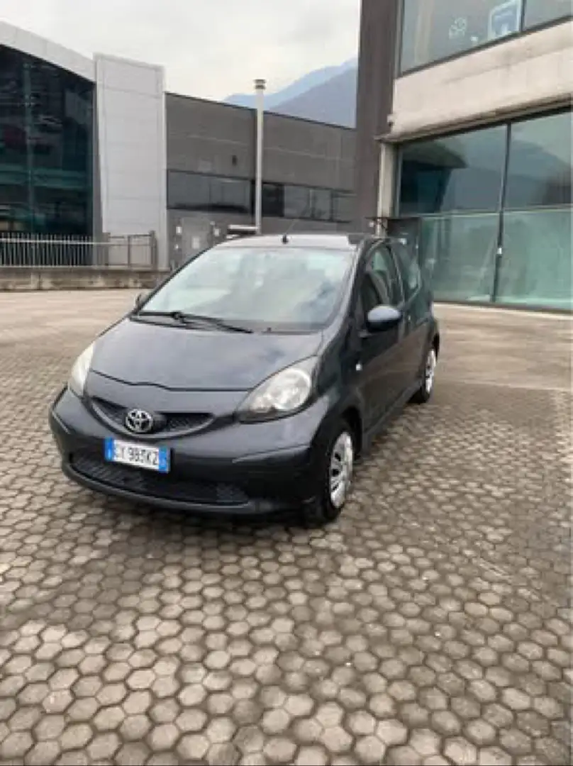 Toyota Aygo Blu/Azzurro - 1