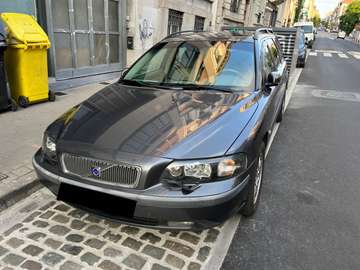 V70 2.4i 20v Momentum