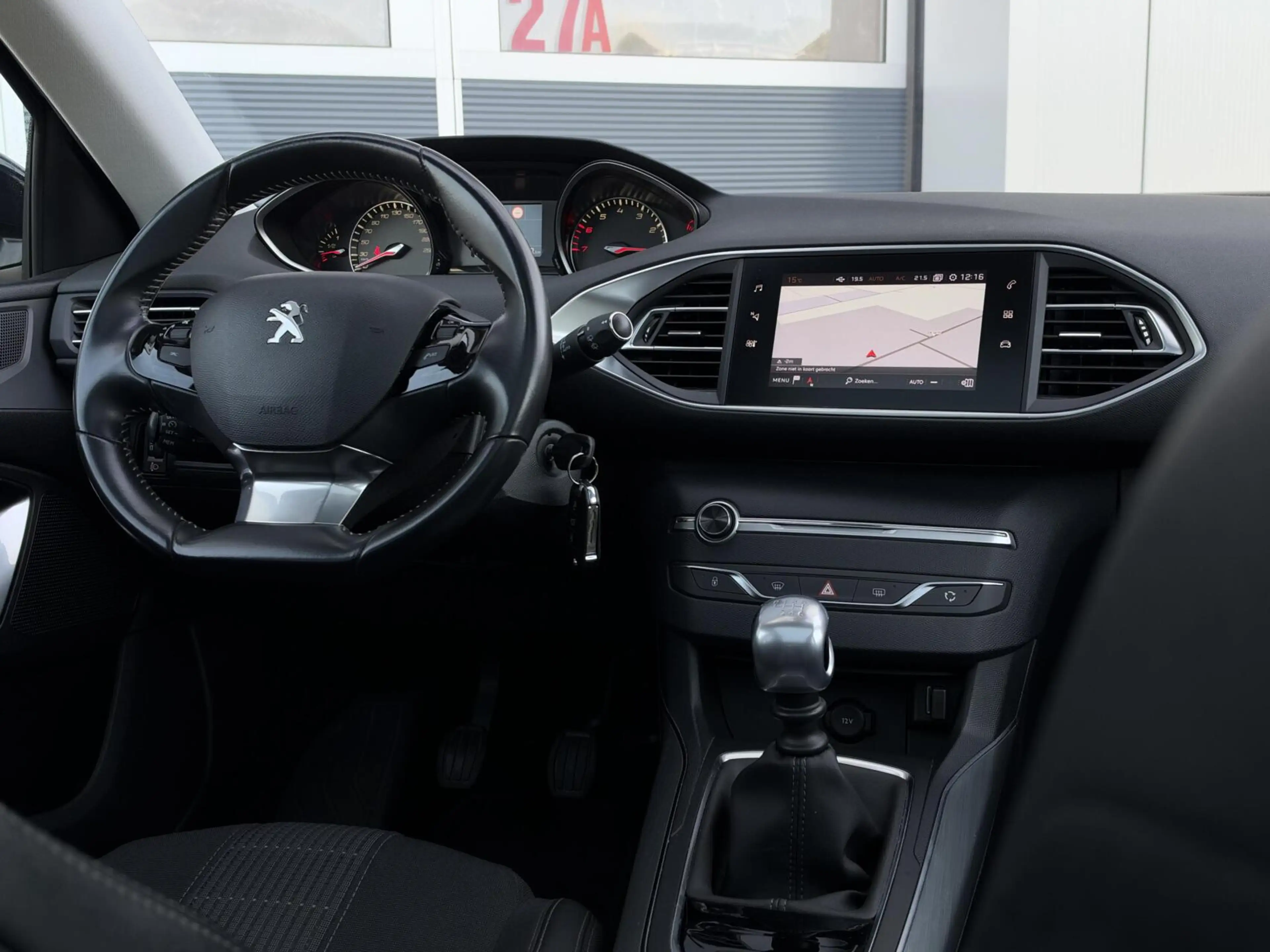 Peugeot 308 SW 1.2 PureTech Blue Lease Premium | Panorama | Ca — photo 3