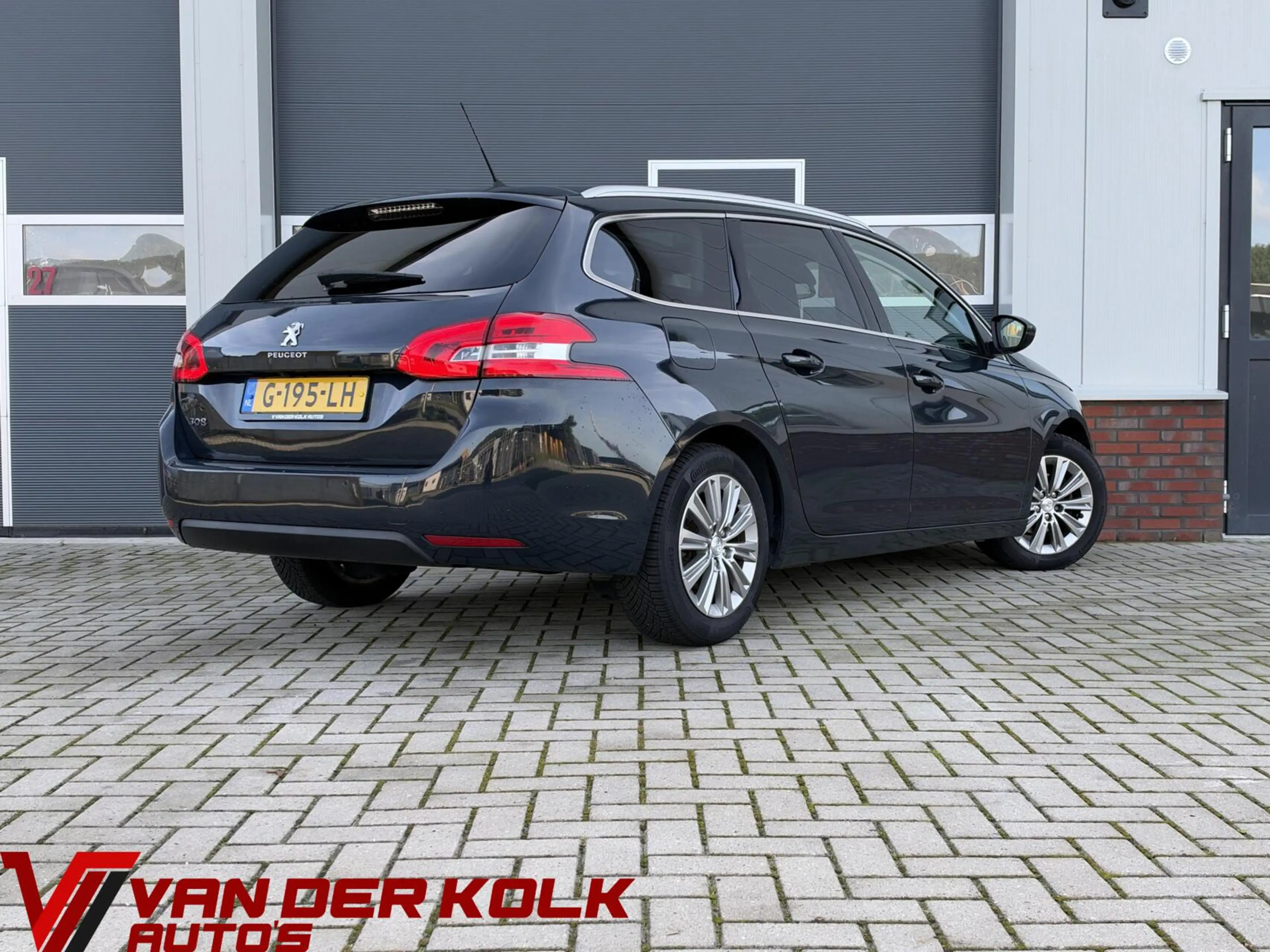 Peugeot 308 SW 1.2 PureTech Blue Lease Premium | Panorama | Ca — photo 2