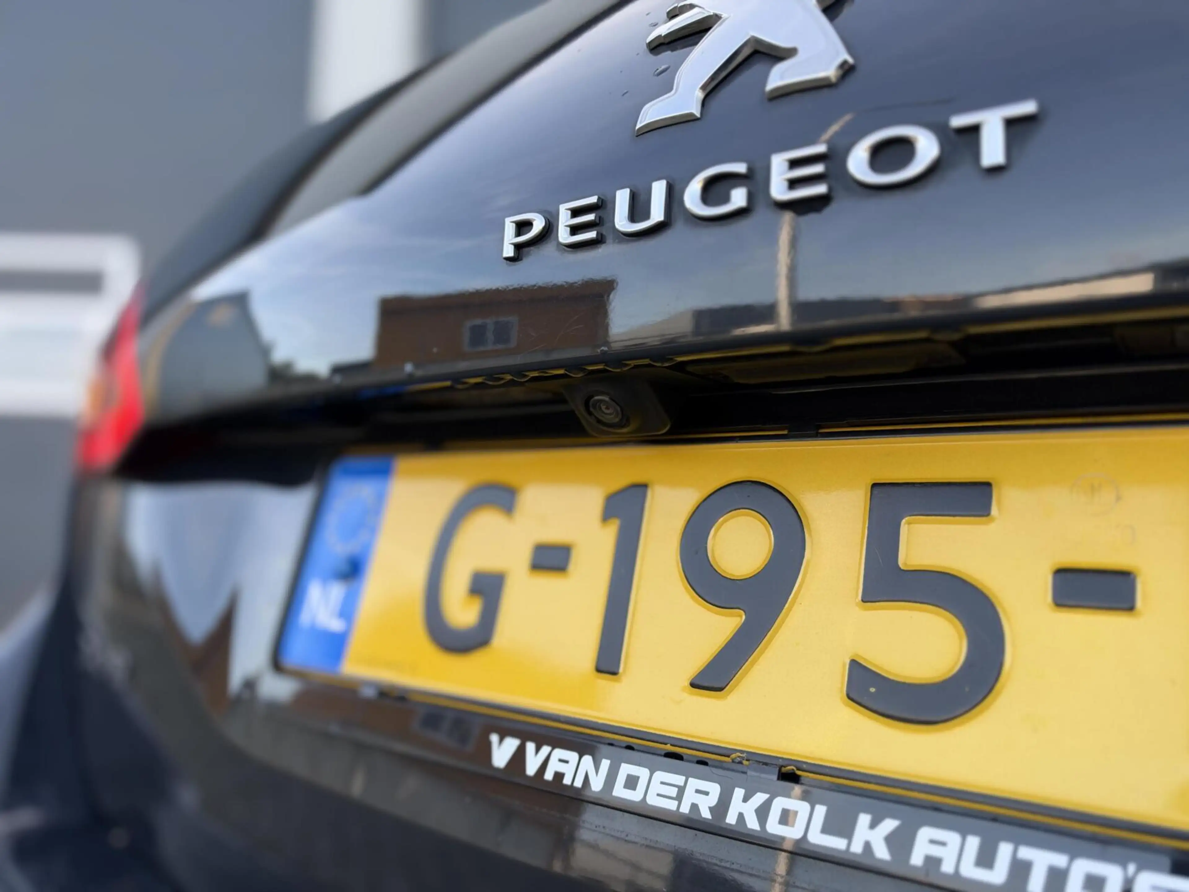 Peugeot 308 SW 1.2 PureTech Blue Lease Premium | Panorama | Ca — photo 26
