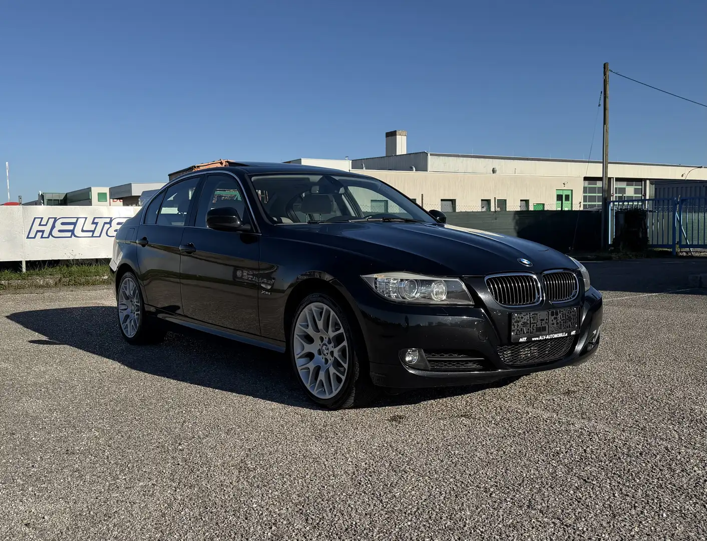 BMW 330 330d xDrive DPF Aut. Edition Sport - 2