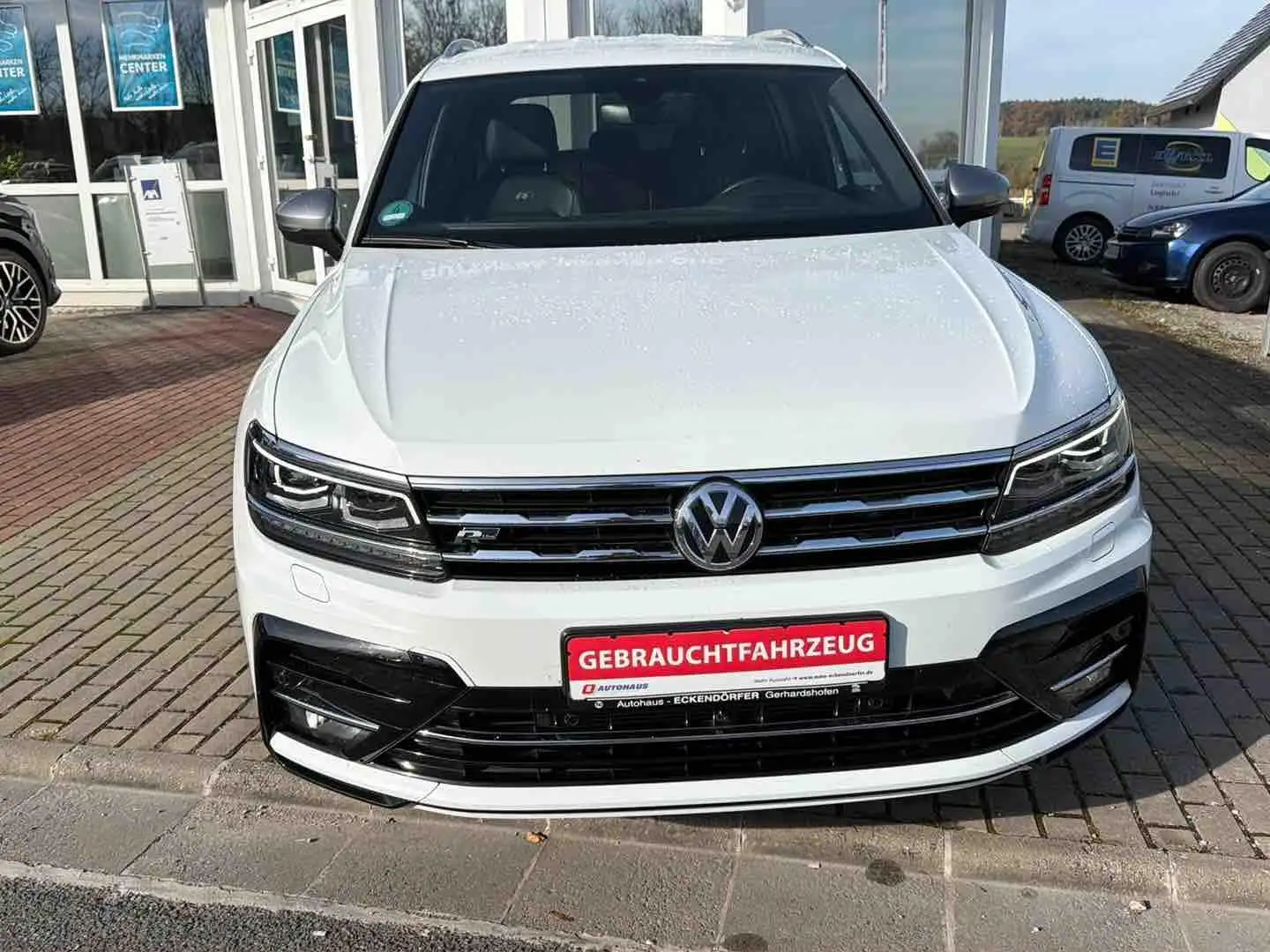 Volkswagen Tiguan Allspace 2.0 TDI Highline 4Motion*8-fach* Weiß - 2