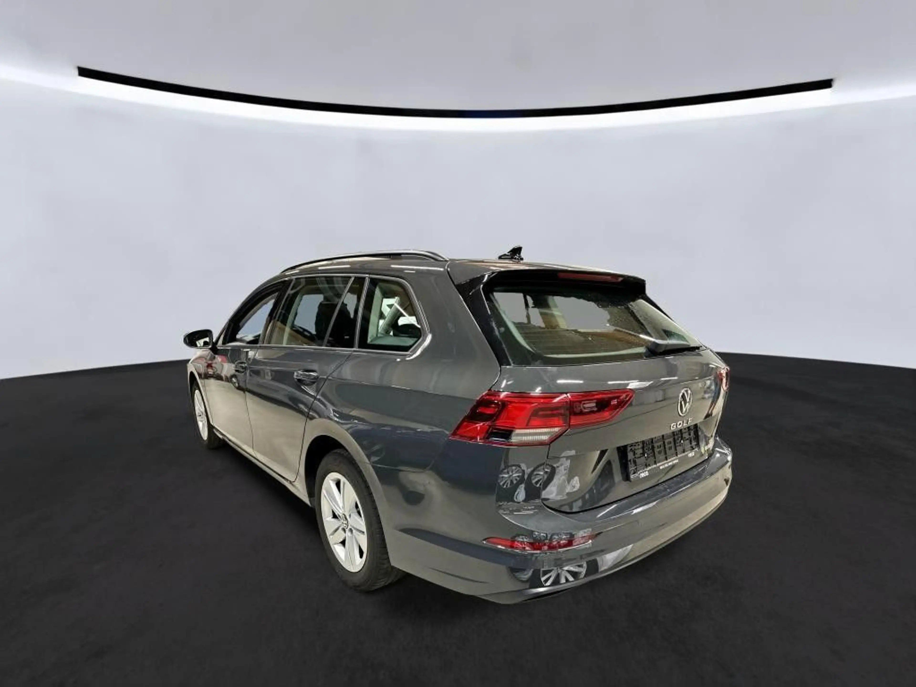 Volkswagen Golf VIII Variant Life 2.0 TDI Navi LED PDC — photo 3