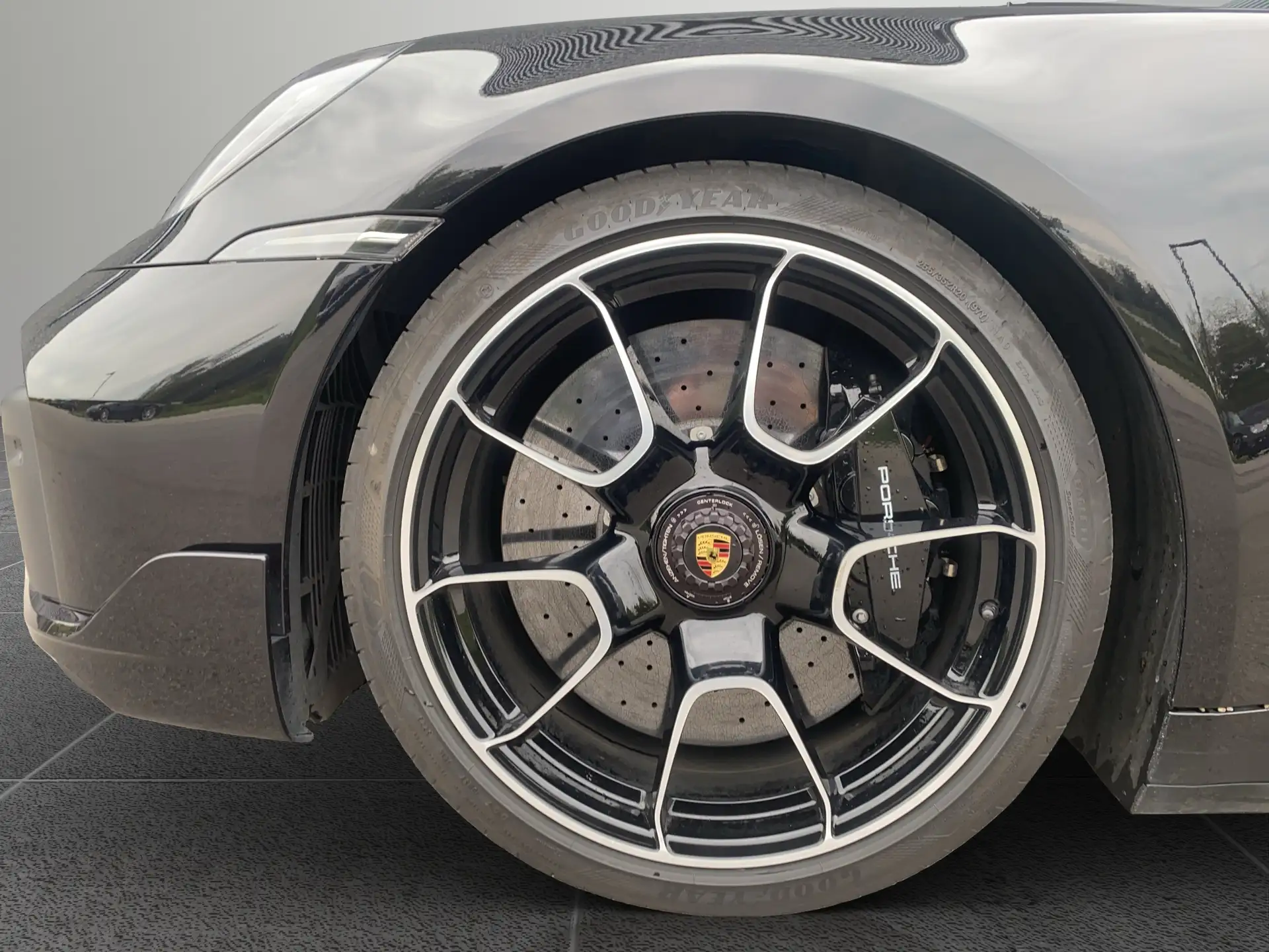 포르쉐 911 Turbo S Cabriolet 2024 검정 사진 7