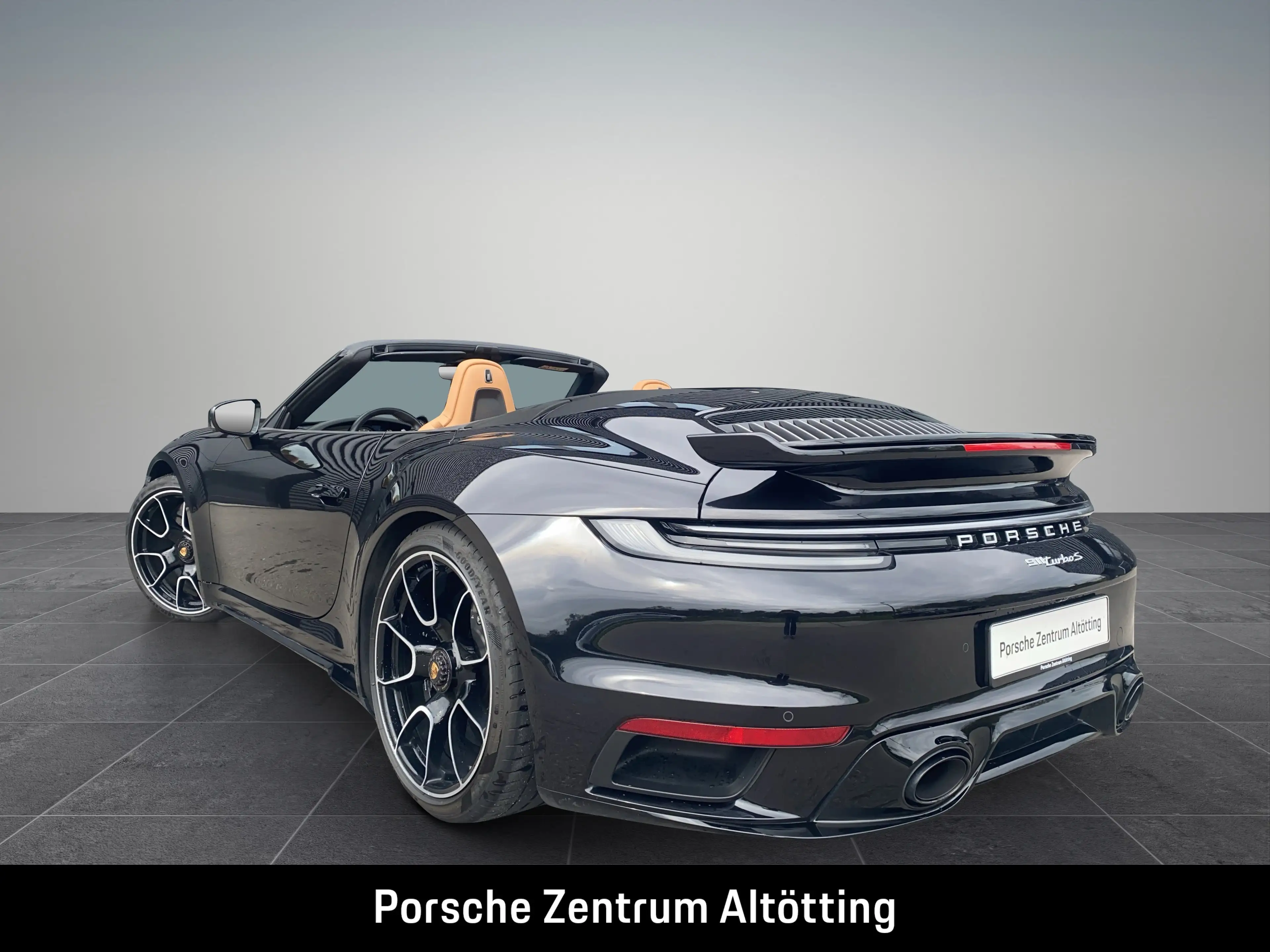 Porsche 992 (911) Turbo S Cabrio |Liftsystem |Burmester — photo 4
