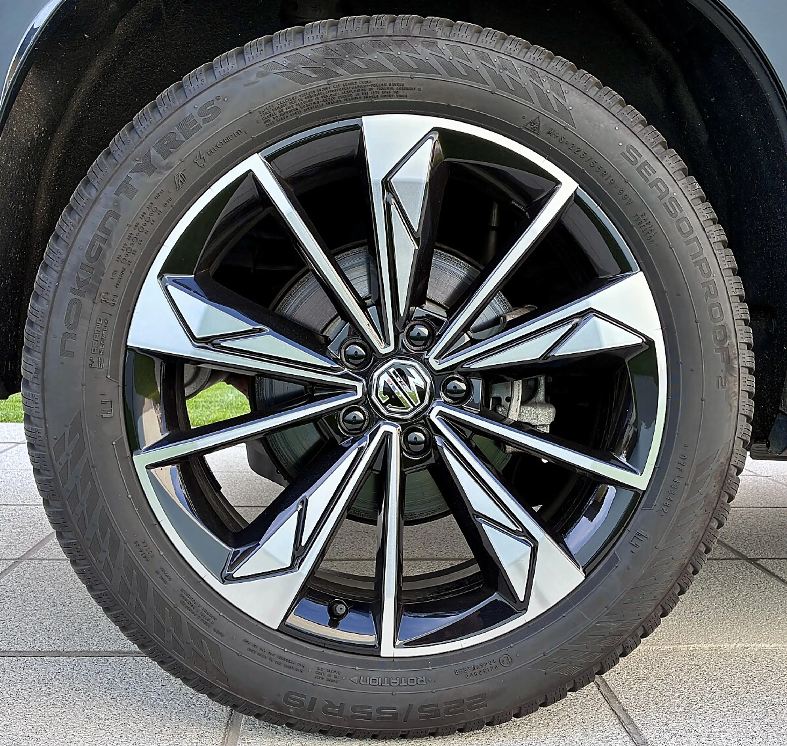 MG HS Hybrid+ Luxury 1,8Wh Aut. - Finanzierungsbonus ... — photo 8